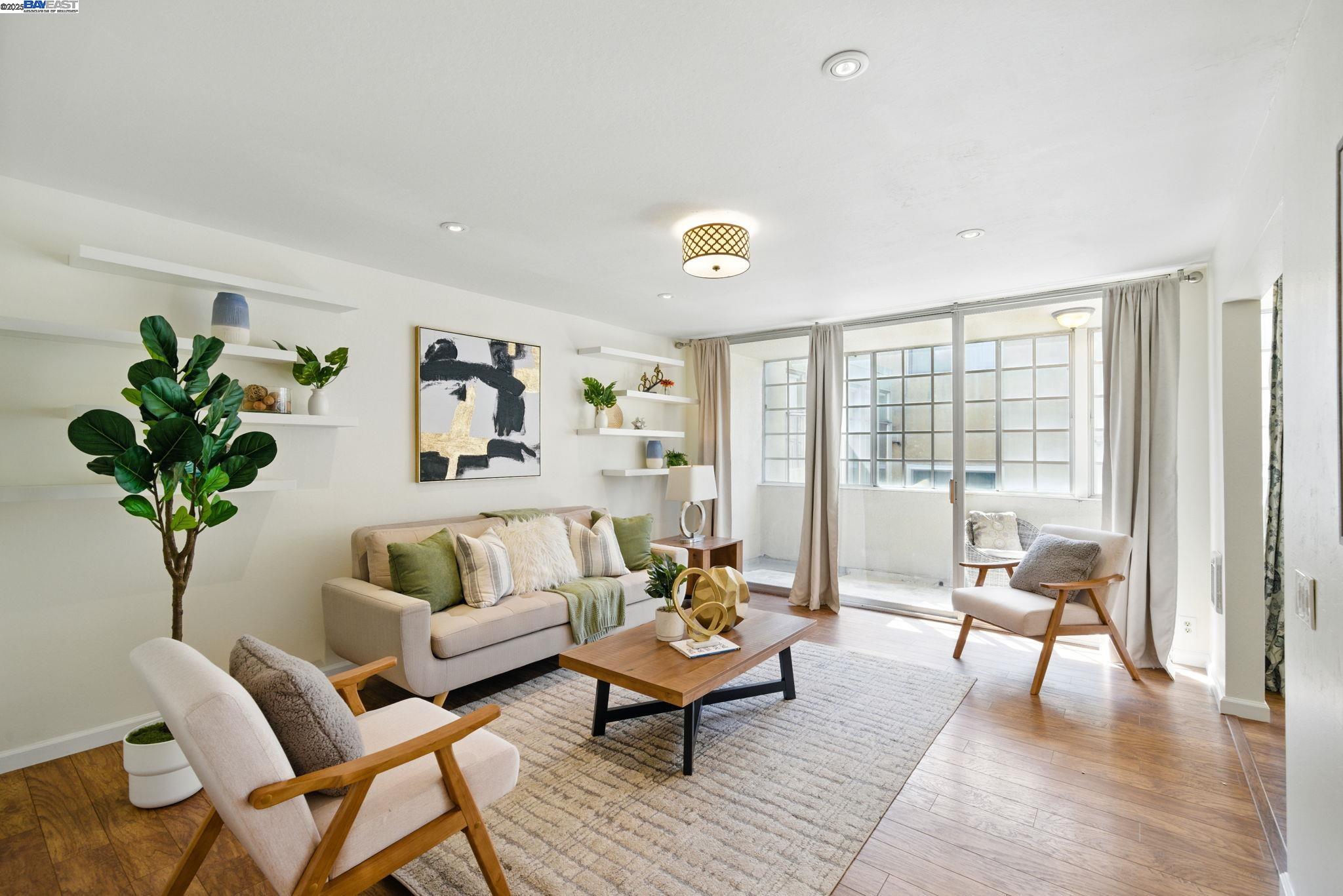 MLS: 41091153 Condo For Sale