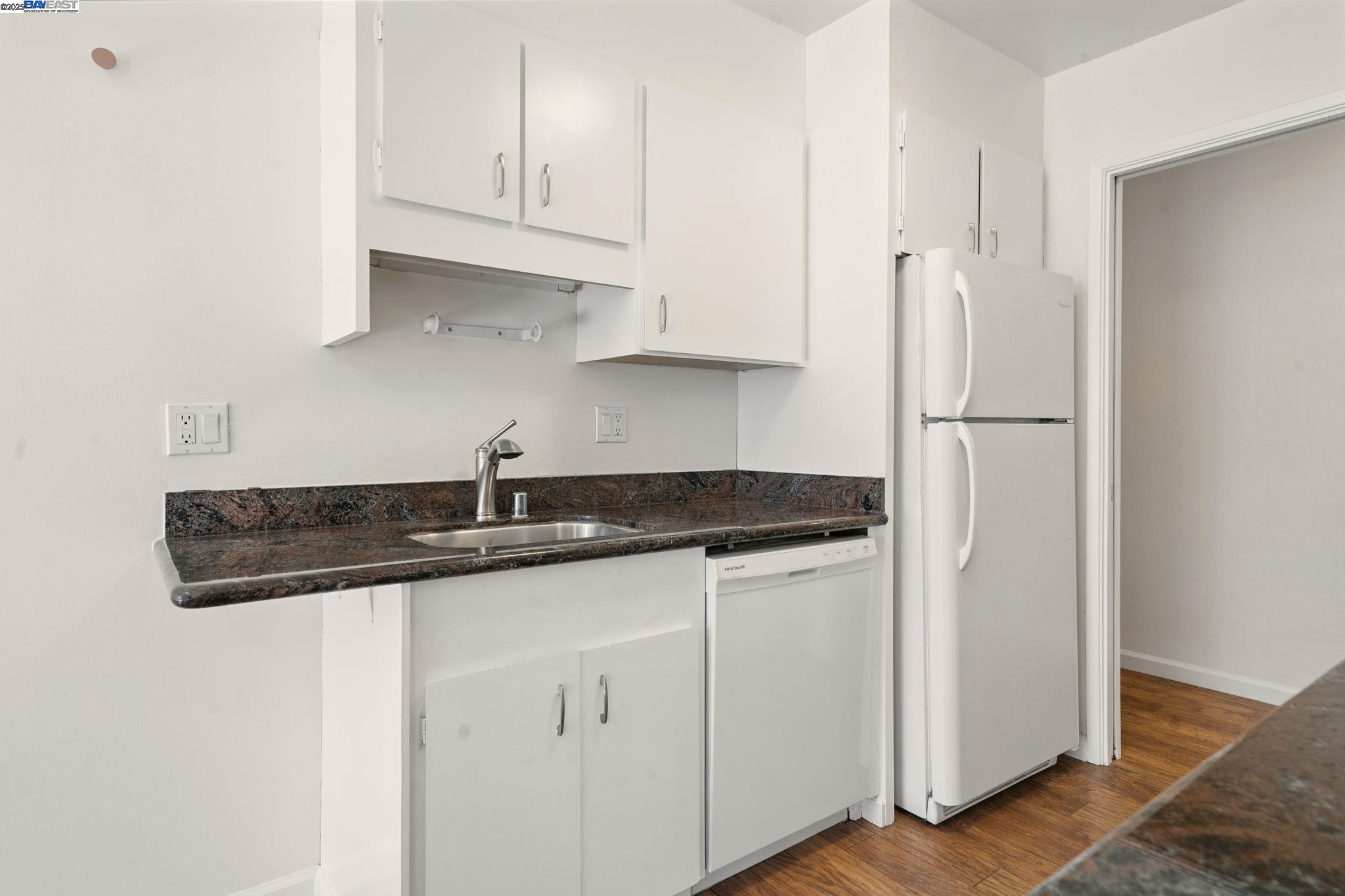 Photo #9: 41091153 Listing: Photo #9