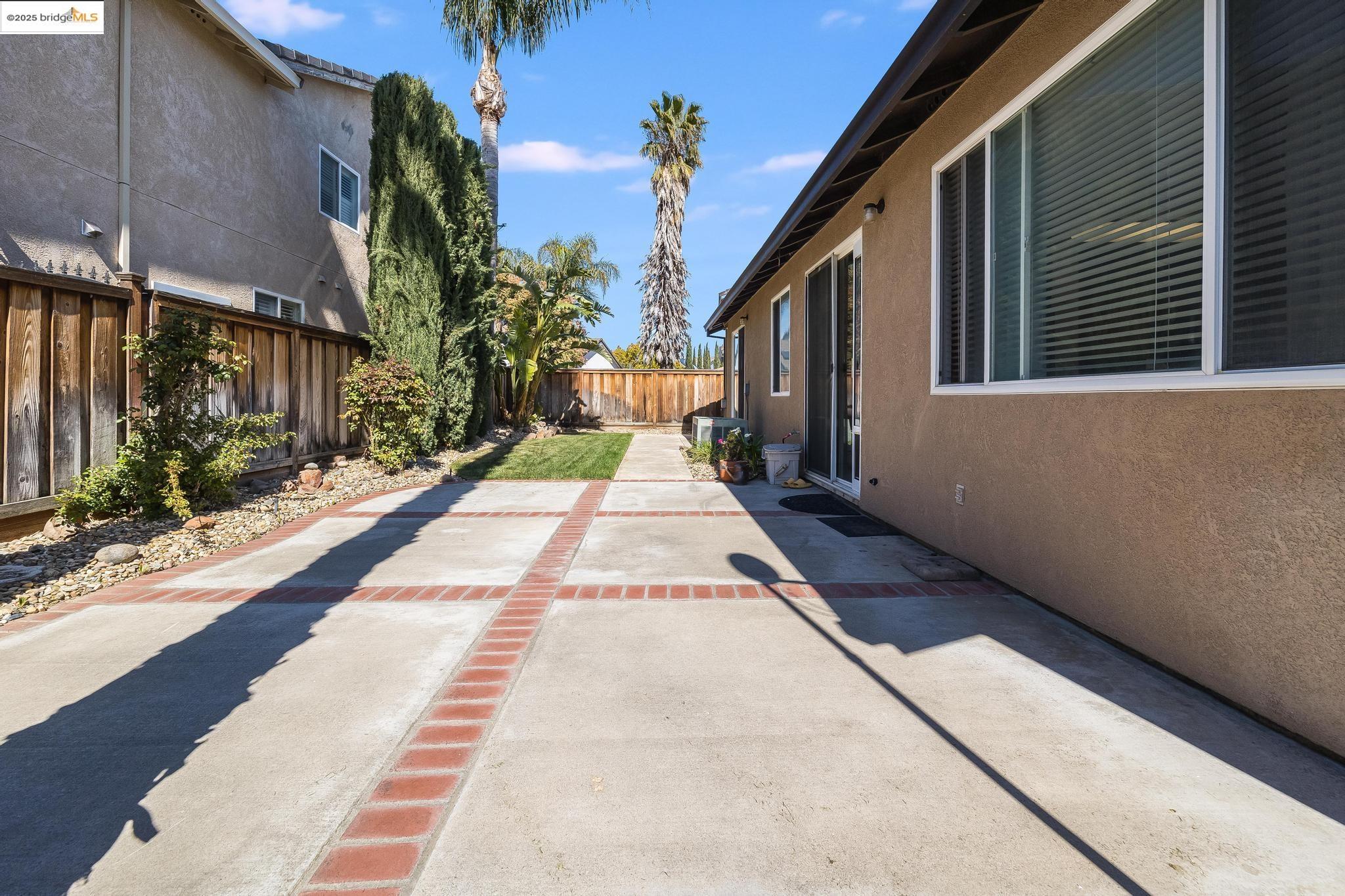 Detail Gallery Image 34 of 37 For 1741 Treehaven Lane, Tracy,  CA 95376 - 3 Beds | 2 Baths