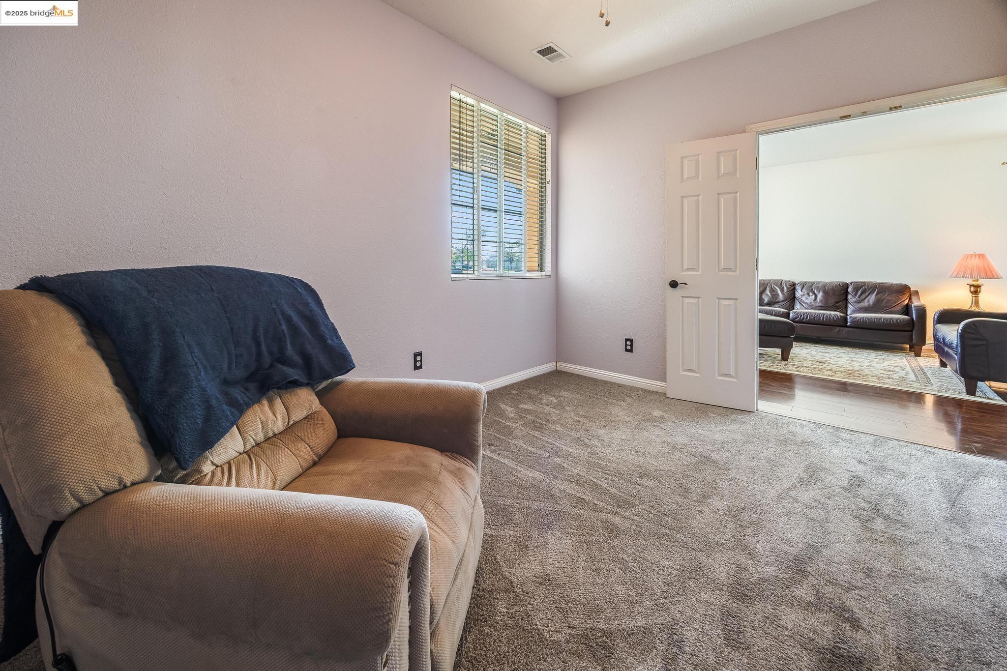 Detail Gallery Image 6 of 37 For 1741 Treehaven Lane, Tracy,  CA 95376 - 3 Beds | 2 Baths
