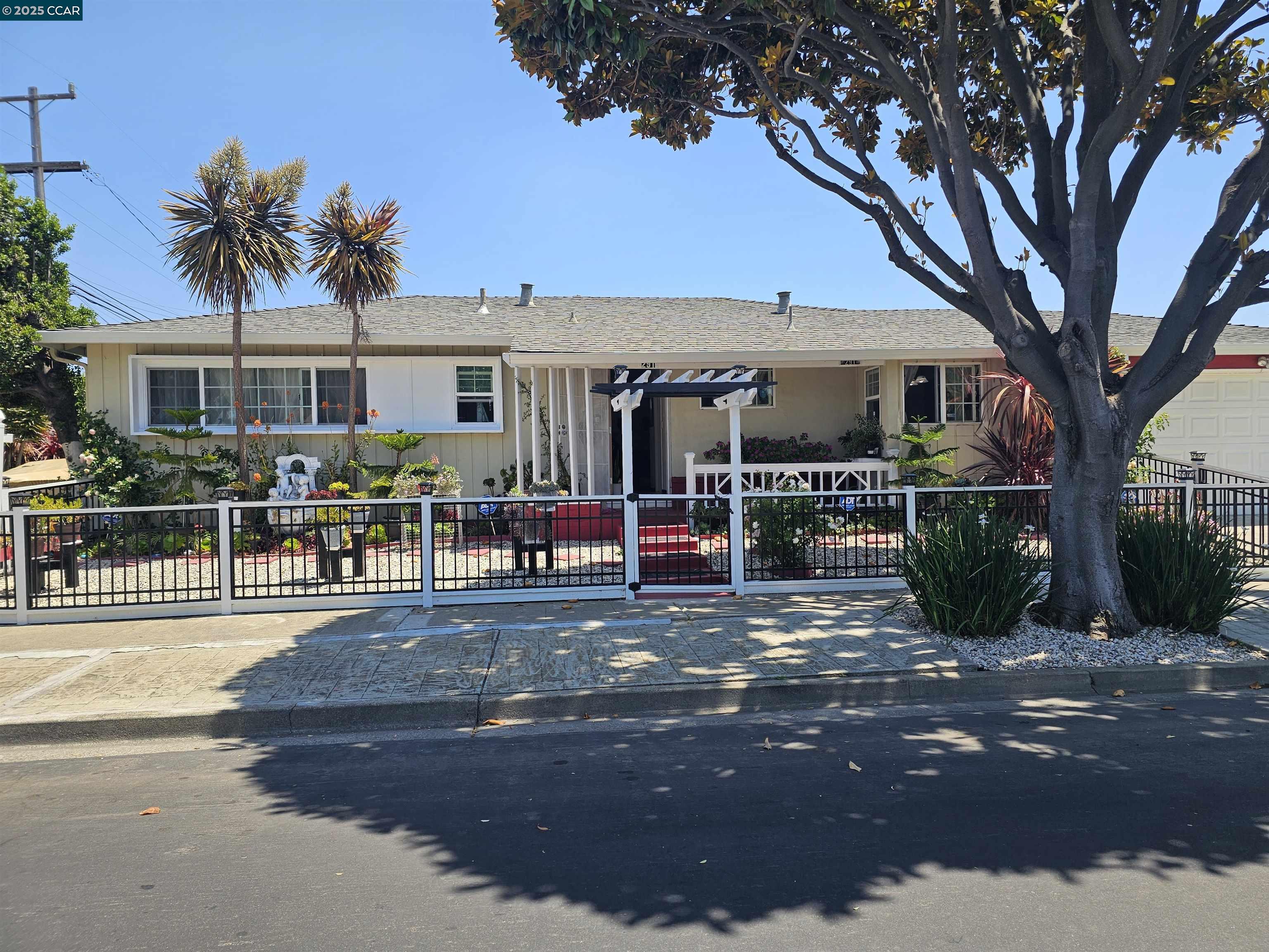 Detail Gallery Image 1 of 1 For 291 Rousseau St, Hayward,  CA 94544 - 3 Beds | 2 Baths