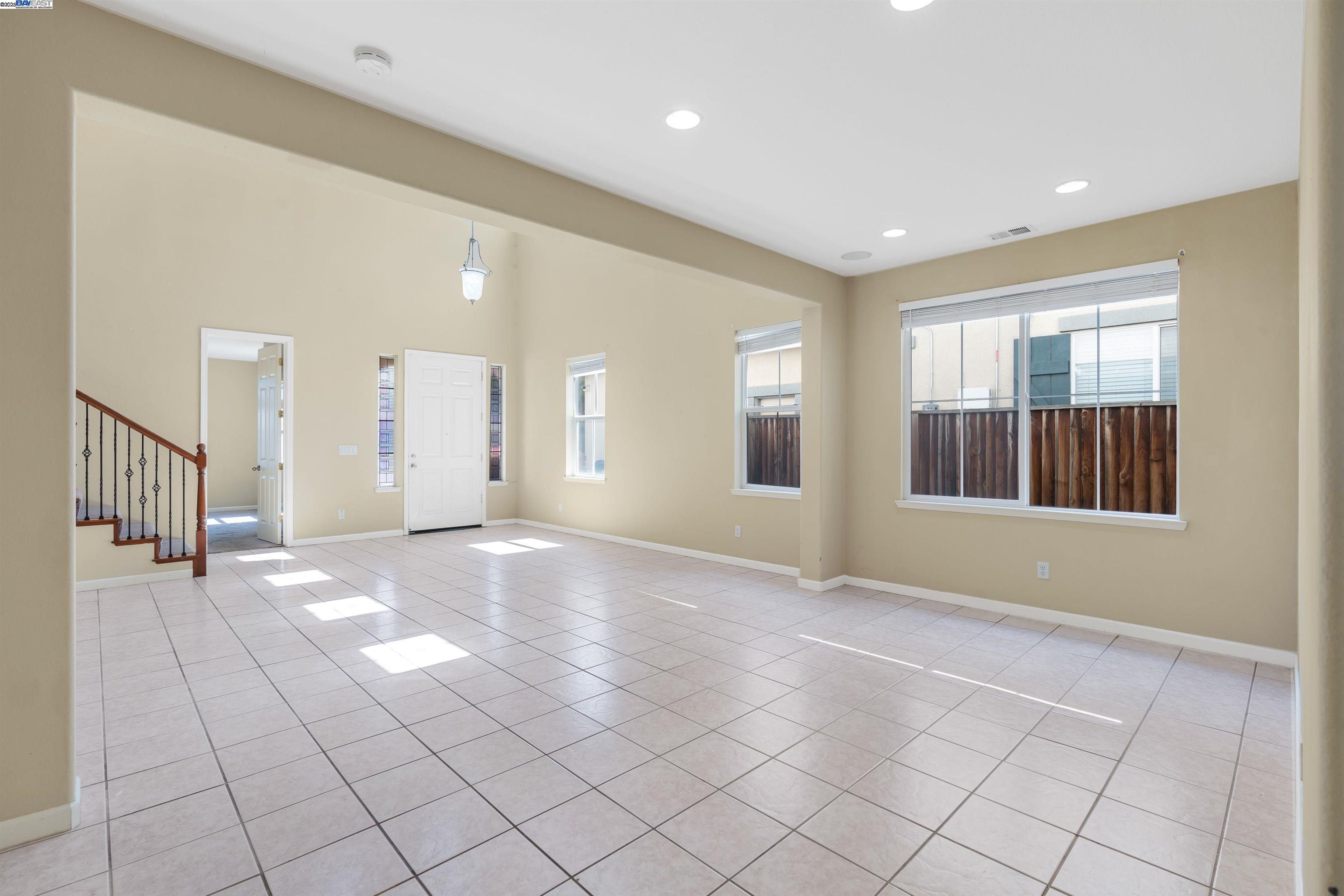 Detail Gallery Image 23 of 59 For 423 Riley Ct, Tracy,  CA 95377 - 5 Beds | 4/1 Baths