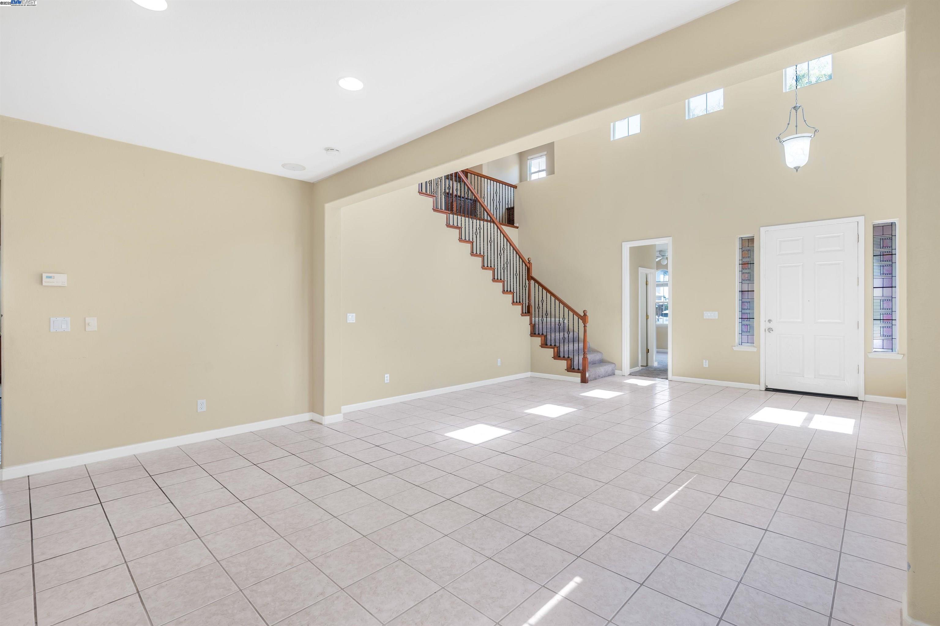 Detail Gallery Image 24 of 59 For 423 Riley Ct, Tracy,  CA 95377 - 5 Beds | 4/1 Baths