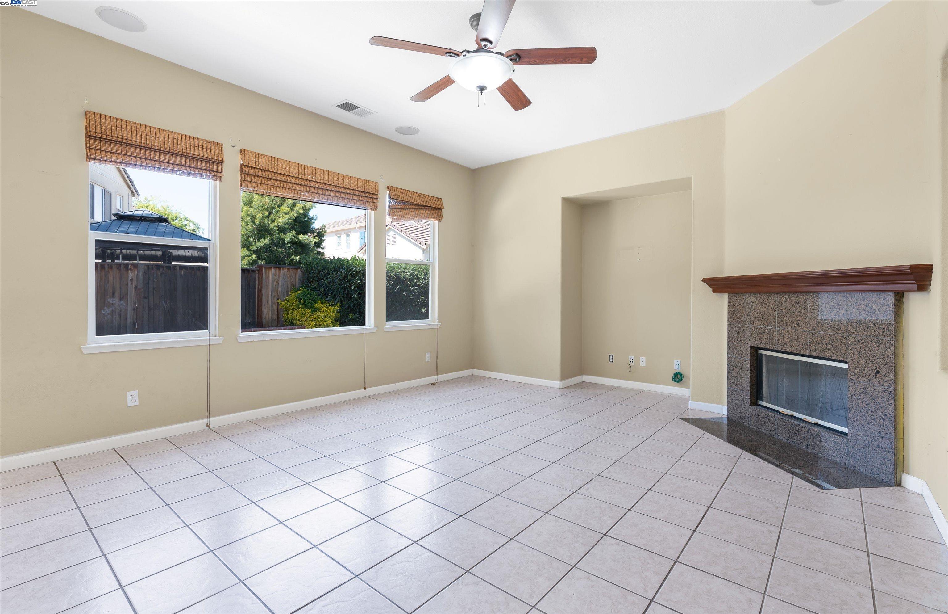 Detail Gallery Image 28 of 59 For 423 Riley Ct, Tracy,  CA 95377 - 5 Beds | 4/1 Baths
