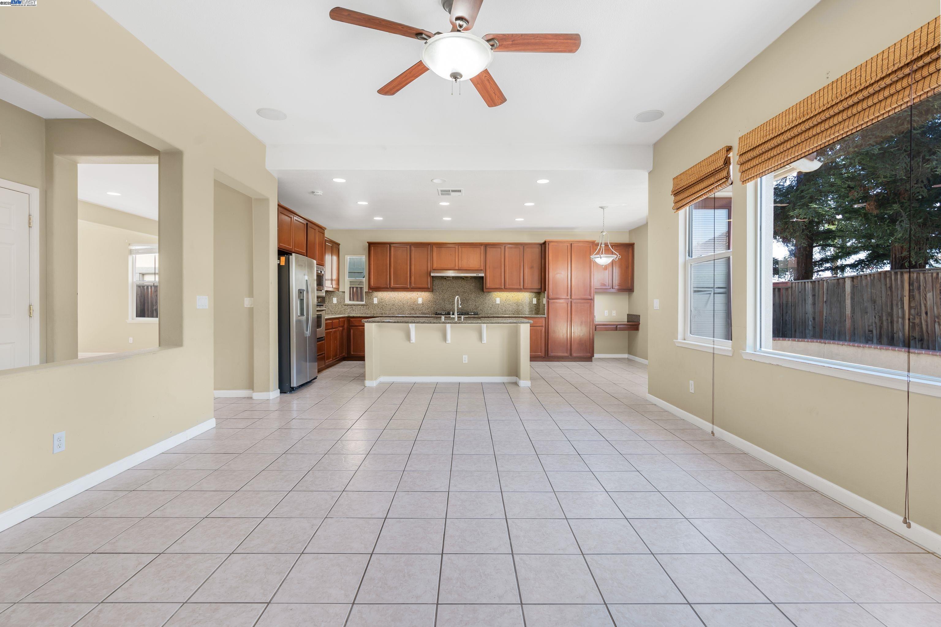 Detail Gallery Image 32 of 59 For 423 Riley Ct, Tracy,  CA 95377 - 5 Beds | 4/1 Baths