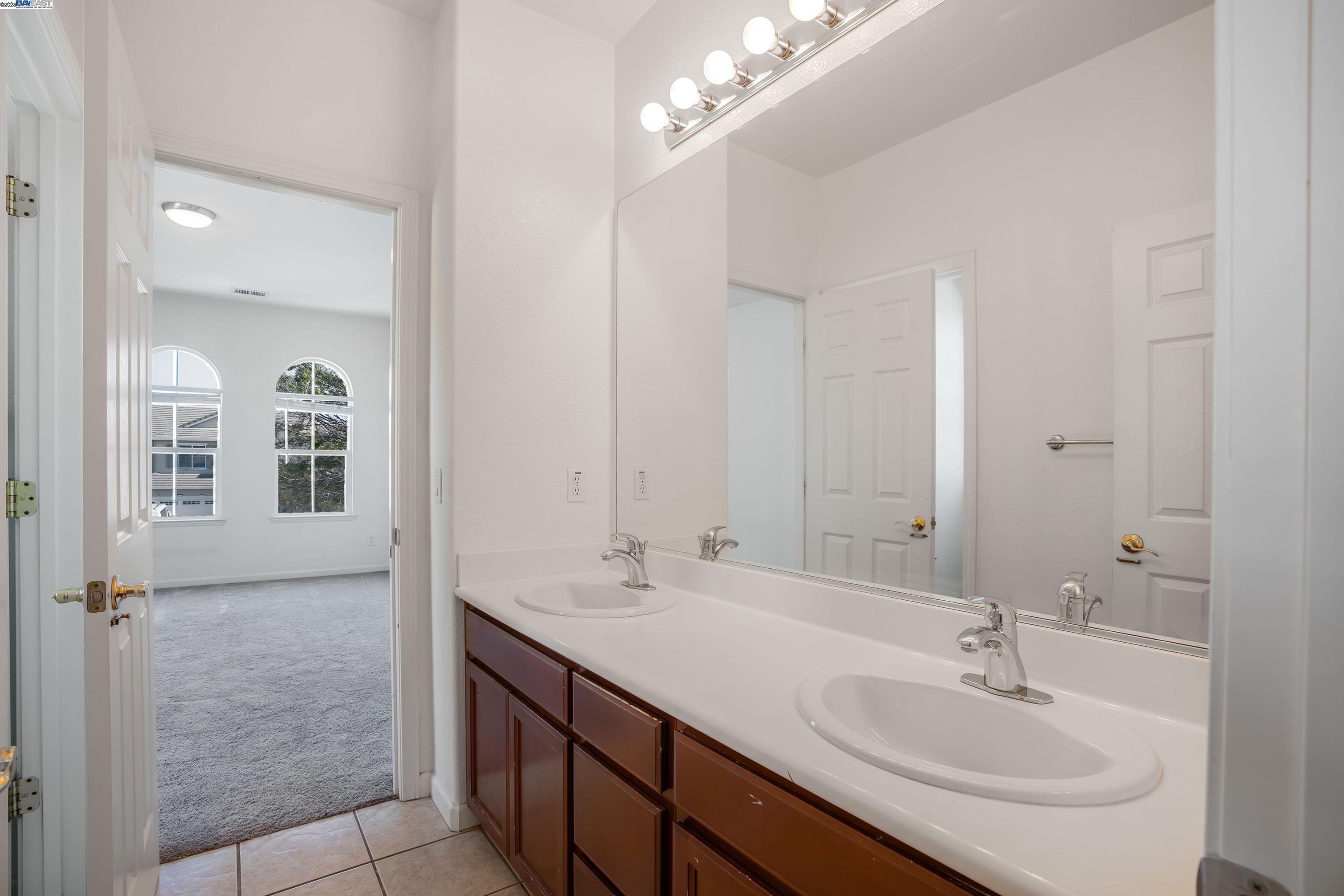 Detail Gallery Image 51 of 59 For 423 Riley Ct, Tracy,  CA 95377 - 5 Beds | 4/1 Baths
