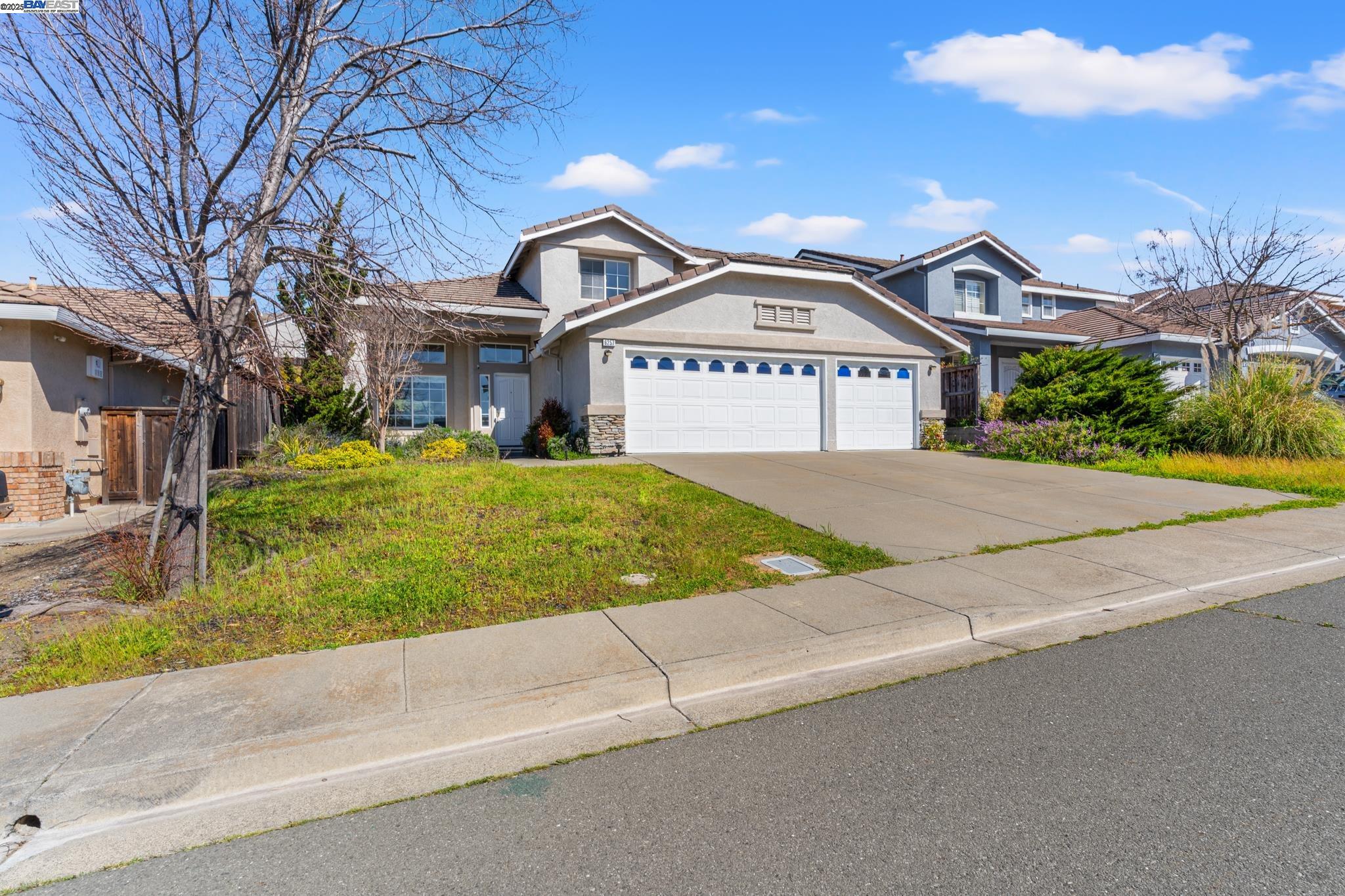 Detail Gallery Image 1 of 1 For 6257 Pebble Beach Dr, Vallejo,  CA 94591 - 3 Beds | 2/1 Baths