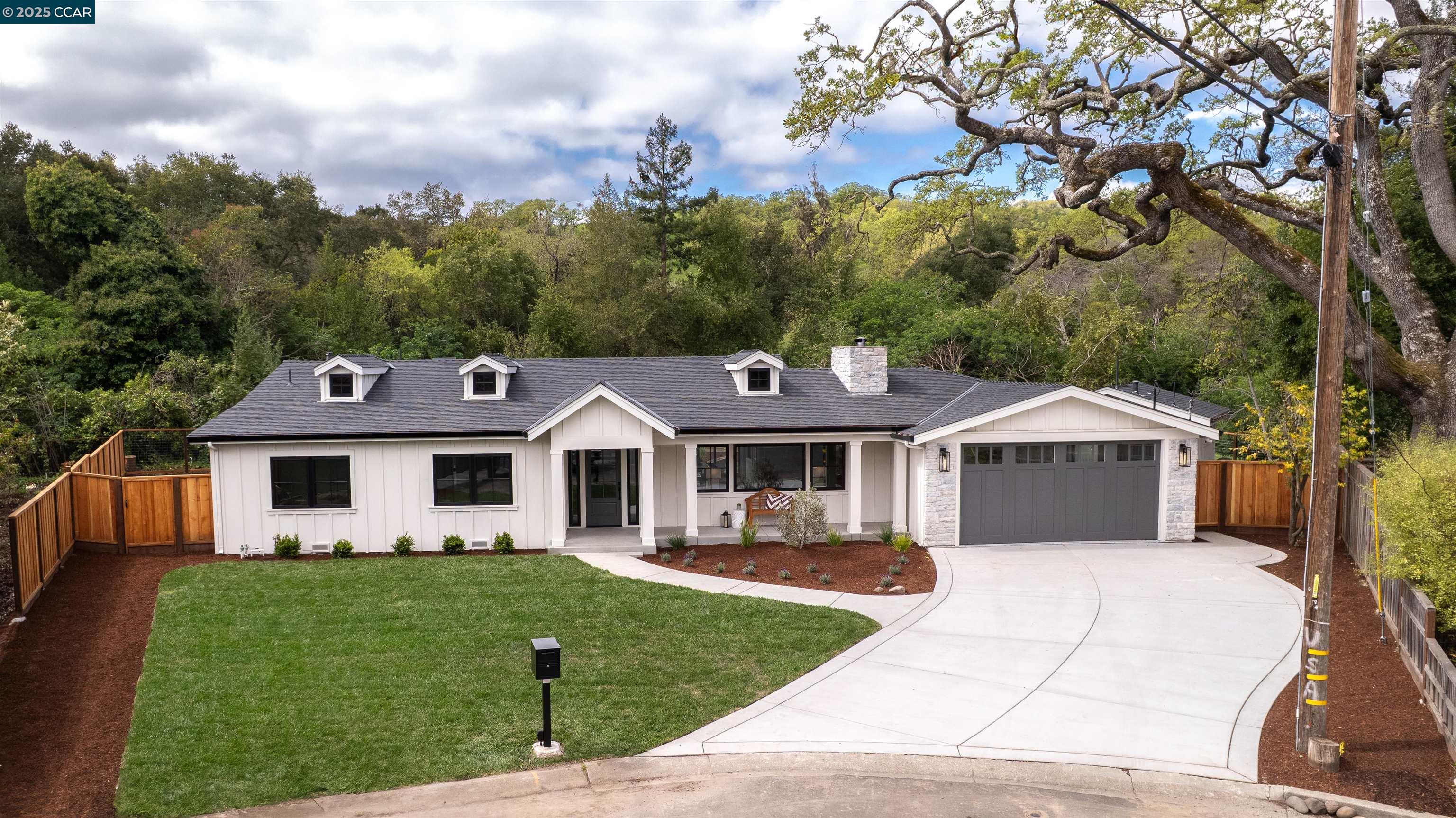 Detail Gallery Image 1 of 1 For 3231 Burton Ct, Lafayette,  CA 94549-5402 - 4 Beds | 3/1 Baths