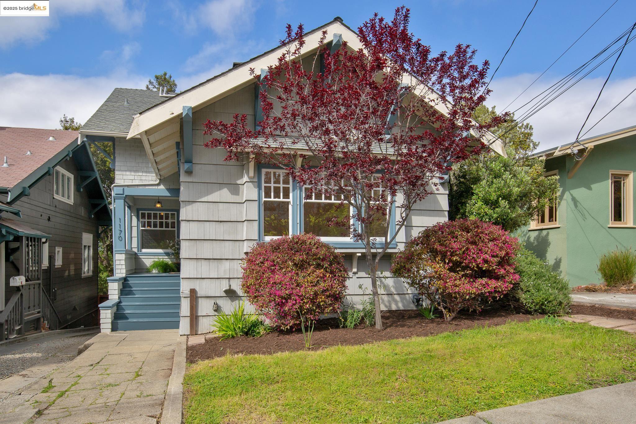 Detail Gallery Image 1 of 1 For 1170 Oxford St, Berkeley,  CA 94707-1717 - 3 Beds | 2/1 Baths