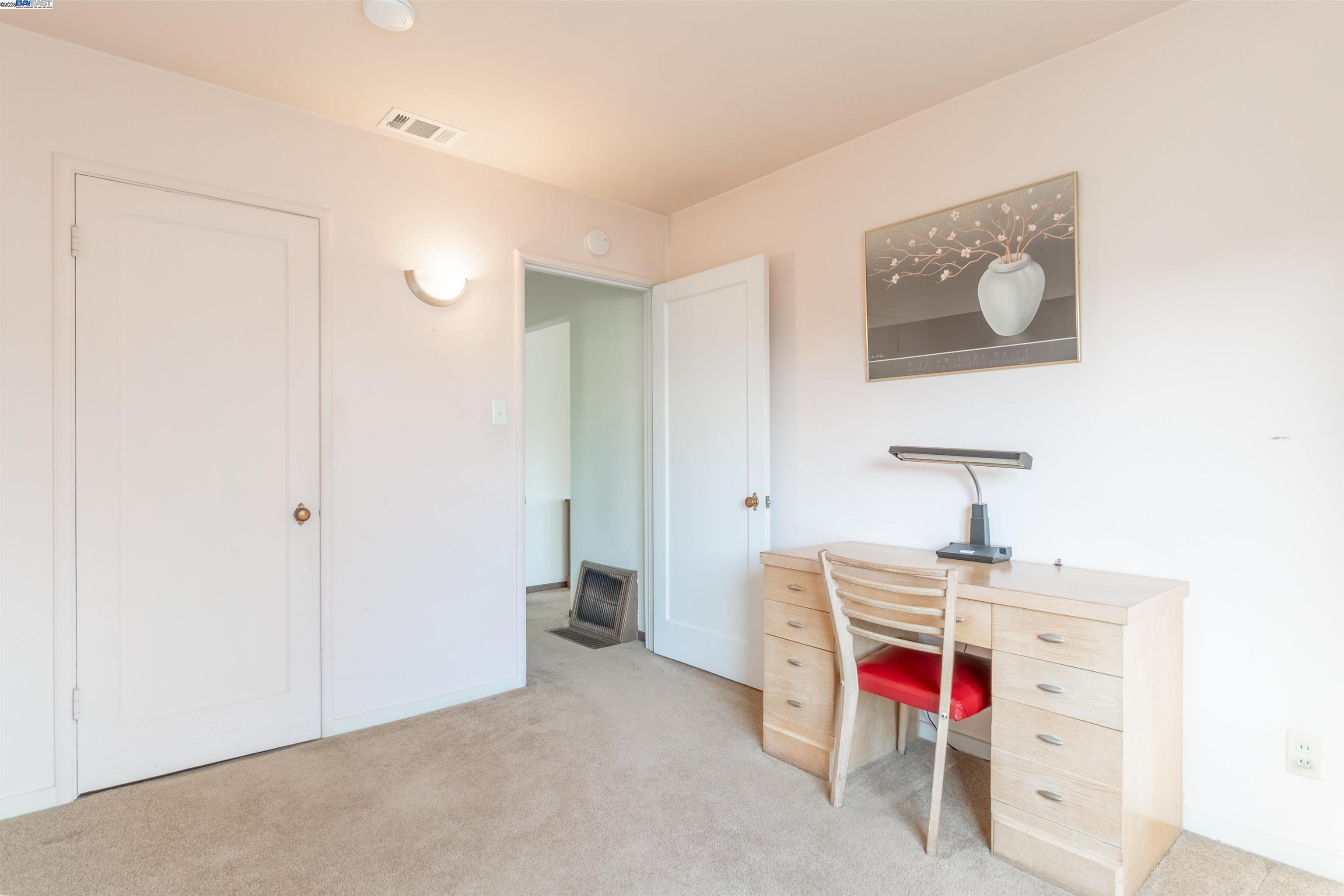 property-img