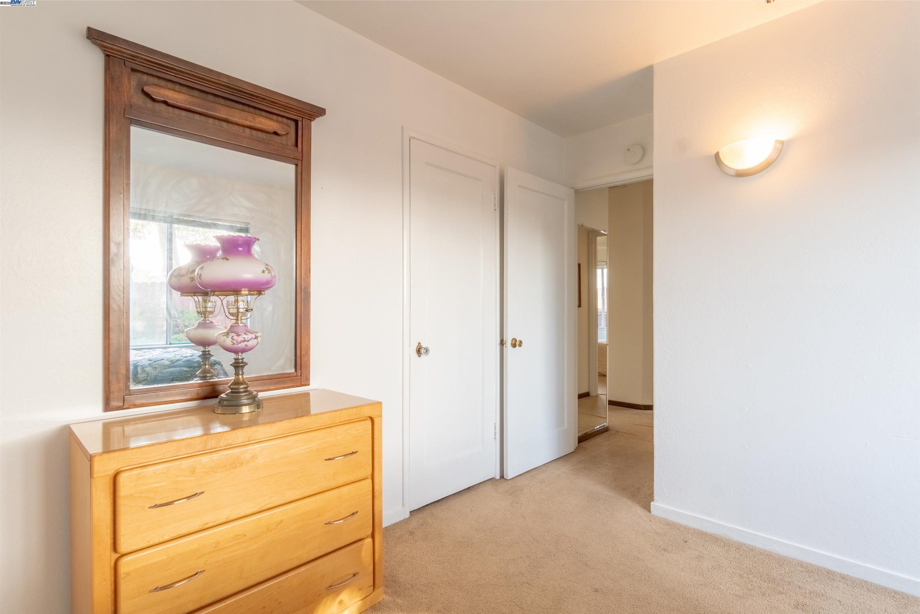 property-img