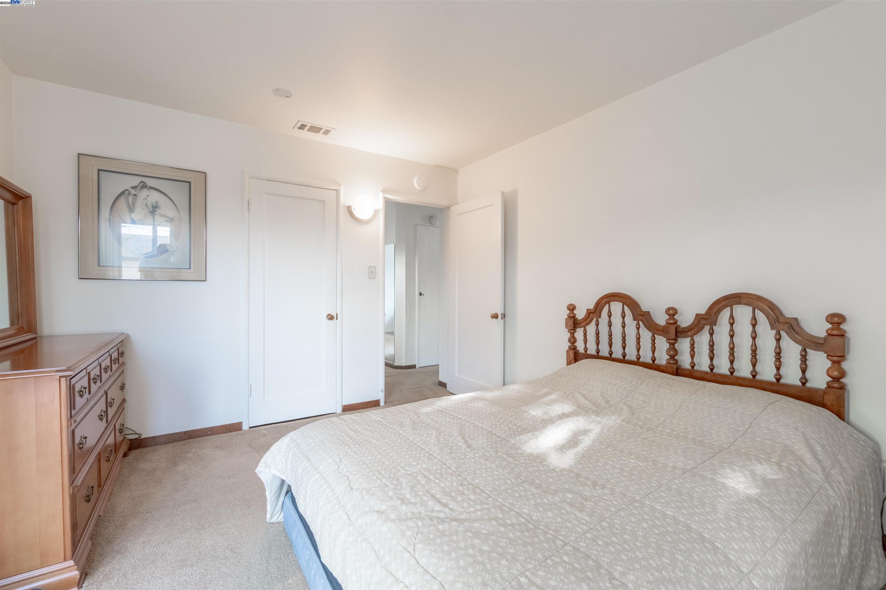 property-img