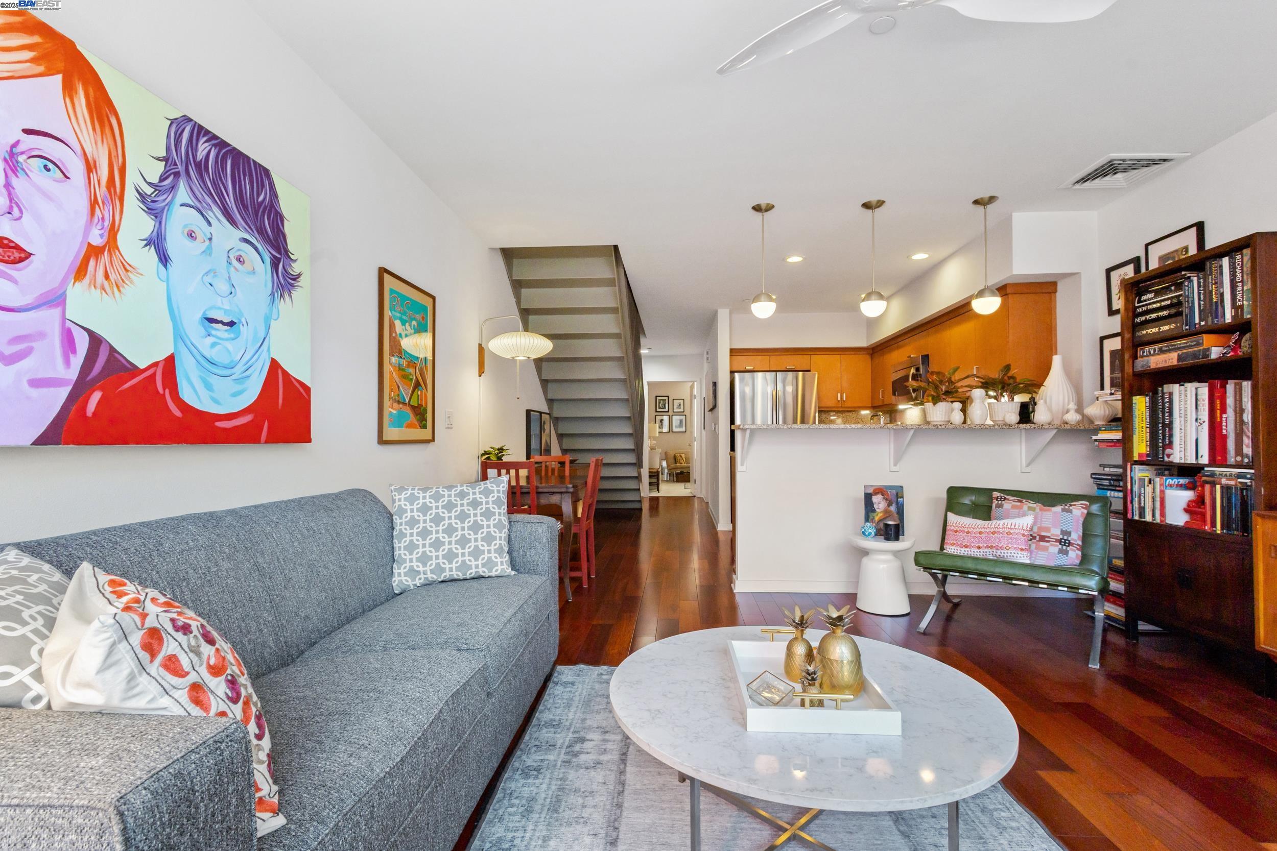 Detail Gallery Image 11 of 20 For 630 Thomas L Berkley Way #514,  Oakland,  CA 94612 - 3 Beds | 2 Baths