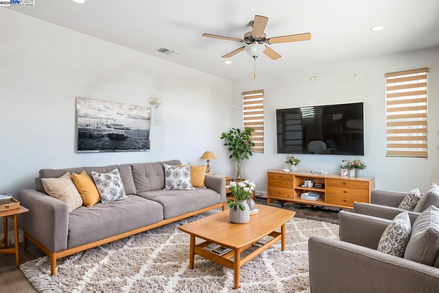 Detail Gallery Image 2 of 33 For 1539 S Oliveira Dr, Mountain House,  CA 95391 - 4 Beds | 3 Baths