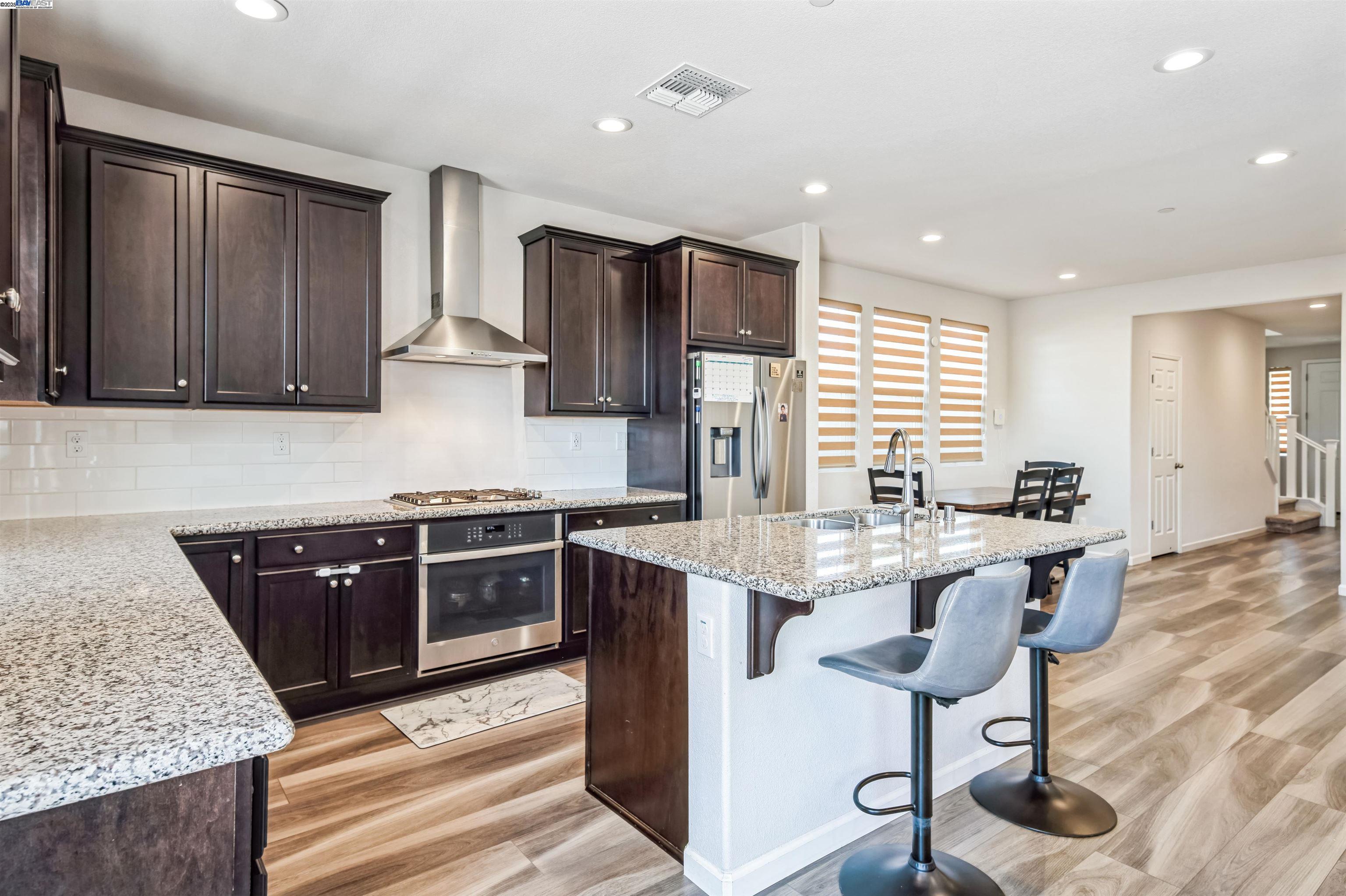 Detail Gallery Image 20 of 33 For 1539 S Oliveira Dr, Mountain House,  CA 95391 - 4 Beds | 3 Baths