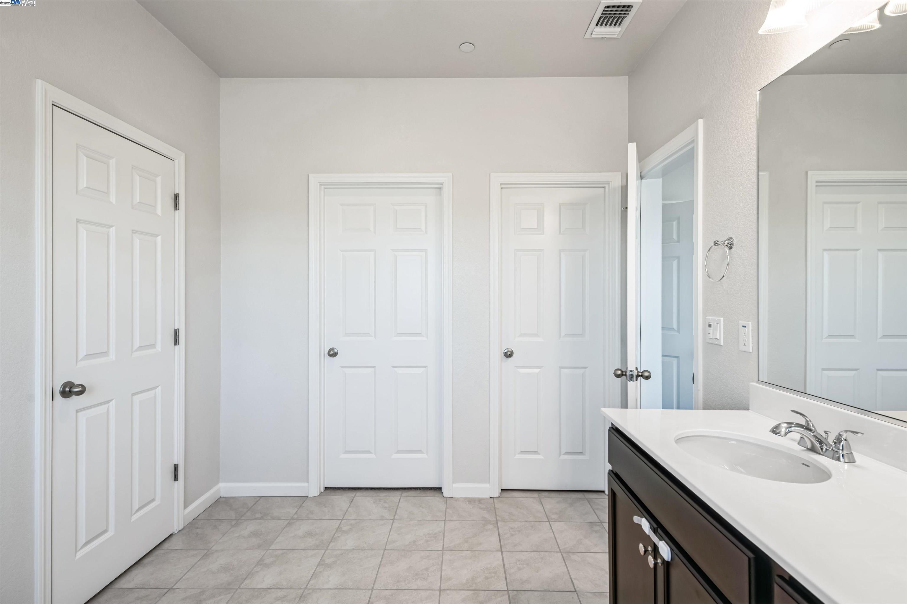 Detail Gallery Image 29 of 33 For 1539 S Oliveira Dr, Mountain House,  CA 95391 - 4 Beds | 3 Baths