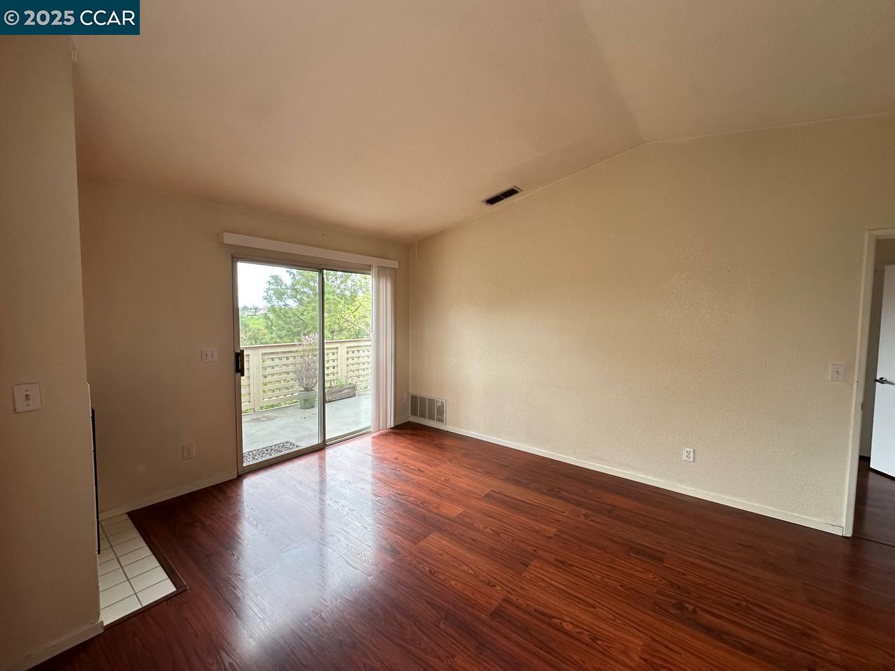 Photo #6: 41091188 Listing 