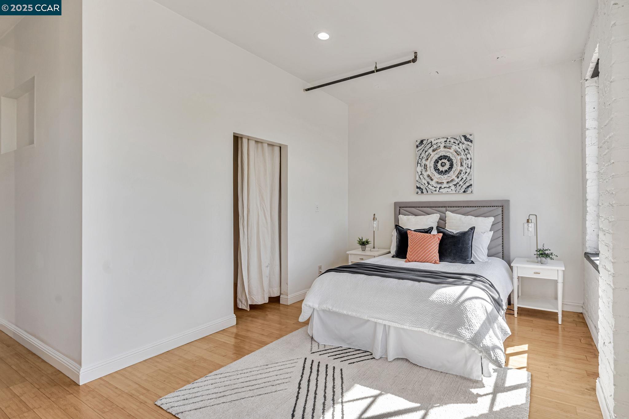 Detail Gallery Image 9 of 20 For 730 29th St #202,  Oakland,  CA 94609 - 1 Beds | 1 Baths