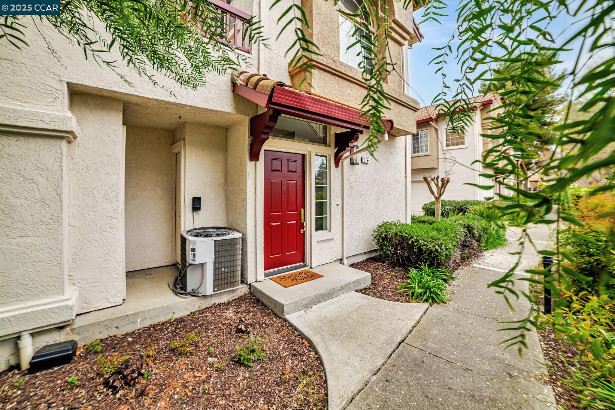 Detail Gallery Image 4 of 23 For 3194 Caramello Ct, Pleasanton,  CA 94588 - 2 Beds | 2 Baths