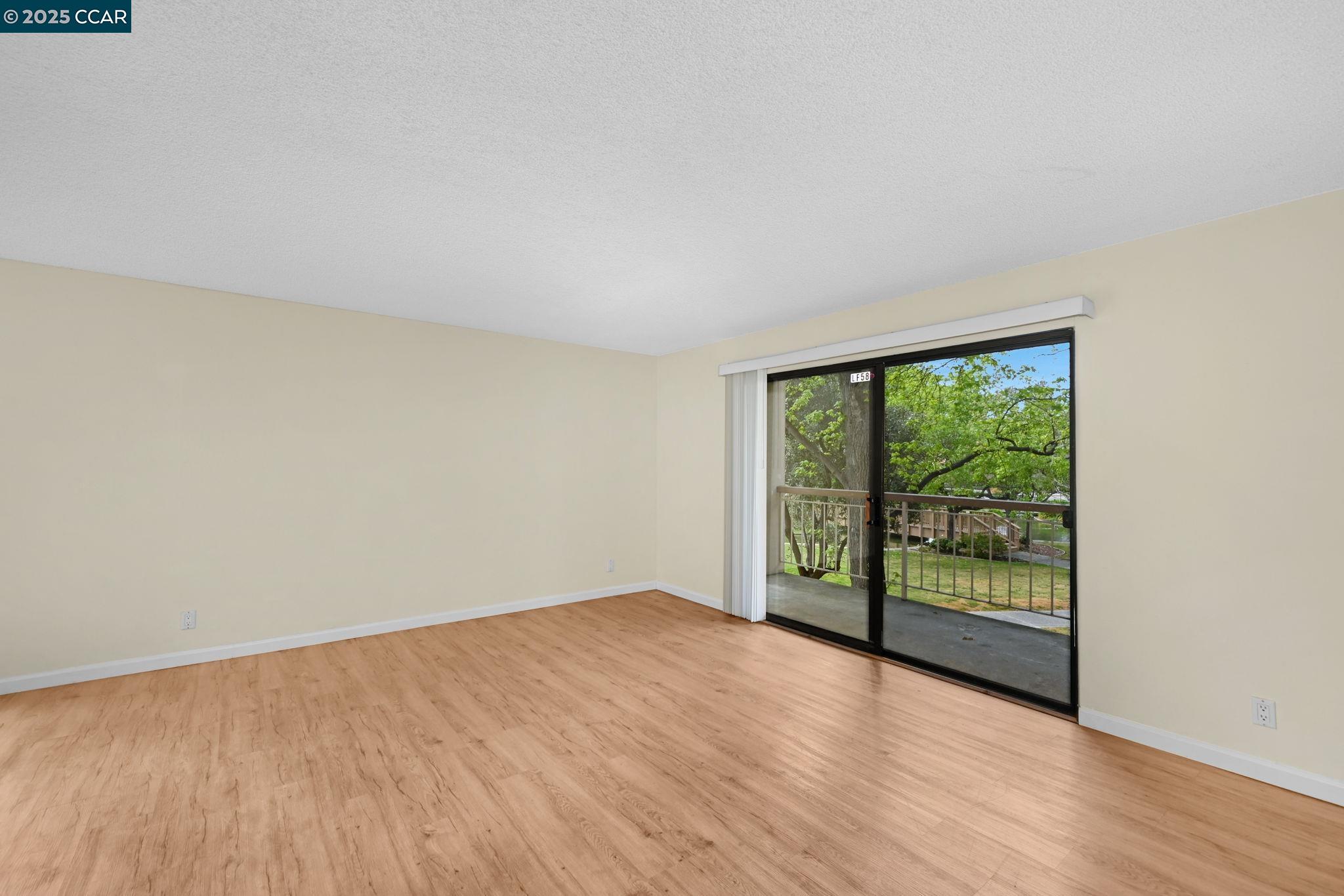 Photo #5: 41091198 Listing 