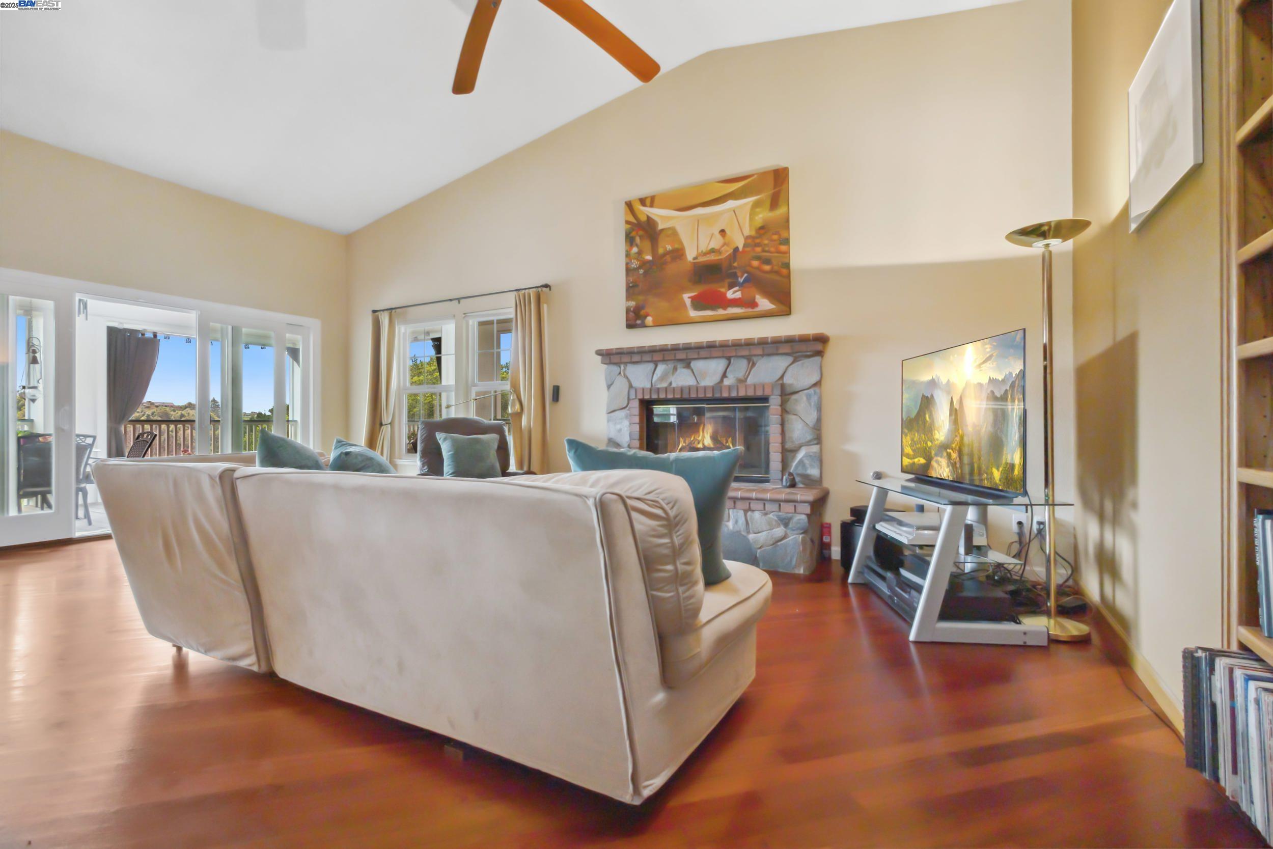 Detail Gallery Image 14 of 60 For 3565 Star Ridge Rd, Hayward,  CA 94542 - 4 Beds | 3 Baths