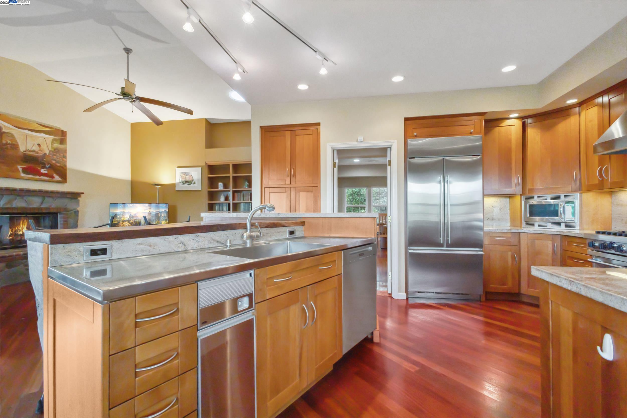 Detail Gallery Image 25 of 60 For 3565 Star Ridge Rd, Hayward,  CA 94542 - 4 Beds | 3 Baths