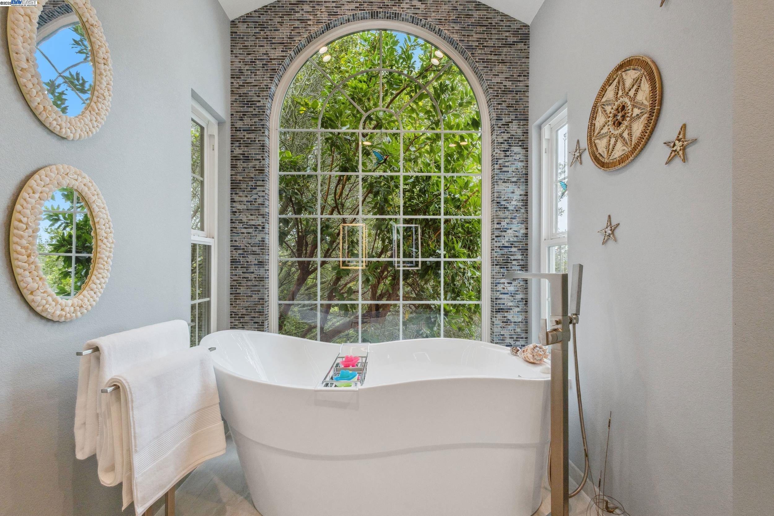Detail Gallery Image 37 of 60 For 3565 Star Ridge Rd, Hayward,  CA 94542 - 4 Beds | 3 Baths