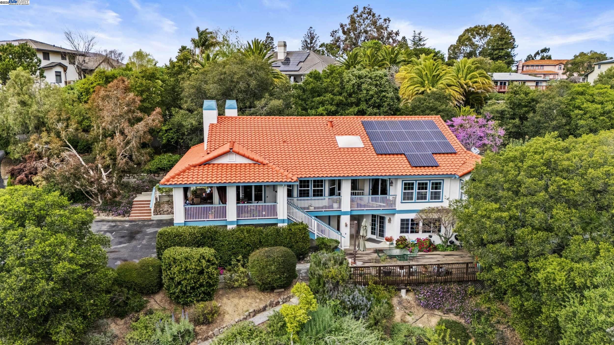 Detail Gallery Image 7 of 60 For 3565 Star Ridge Rd, Hayward,  CA 94542 - 4 Beds | 3 Baths