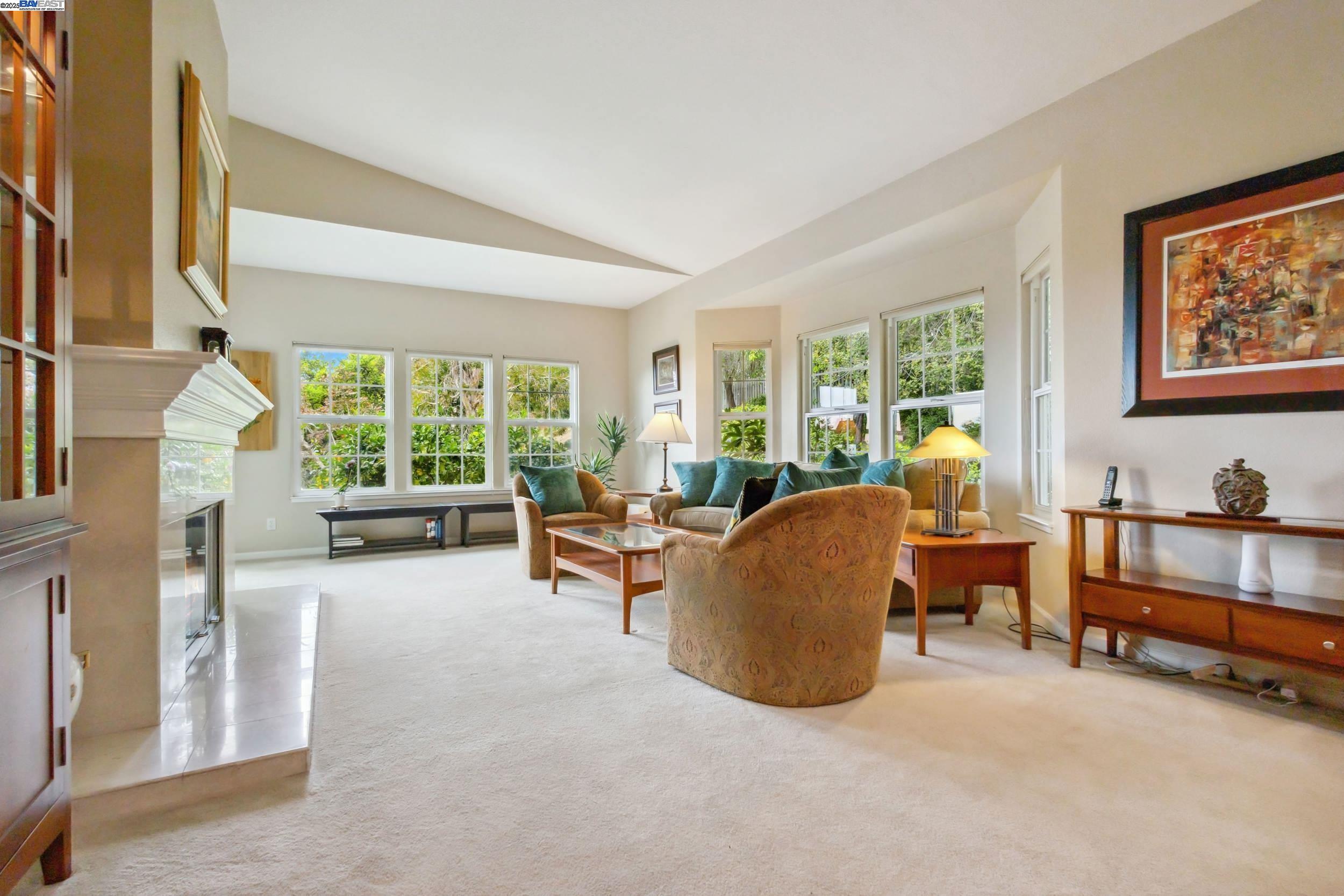 Detail Gallery Image 10 of 60 For 3565 Star Ridge Rd, Hayward,  CA 94542 - 4 Beds | 3 Baths