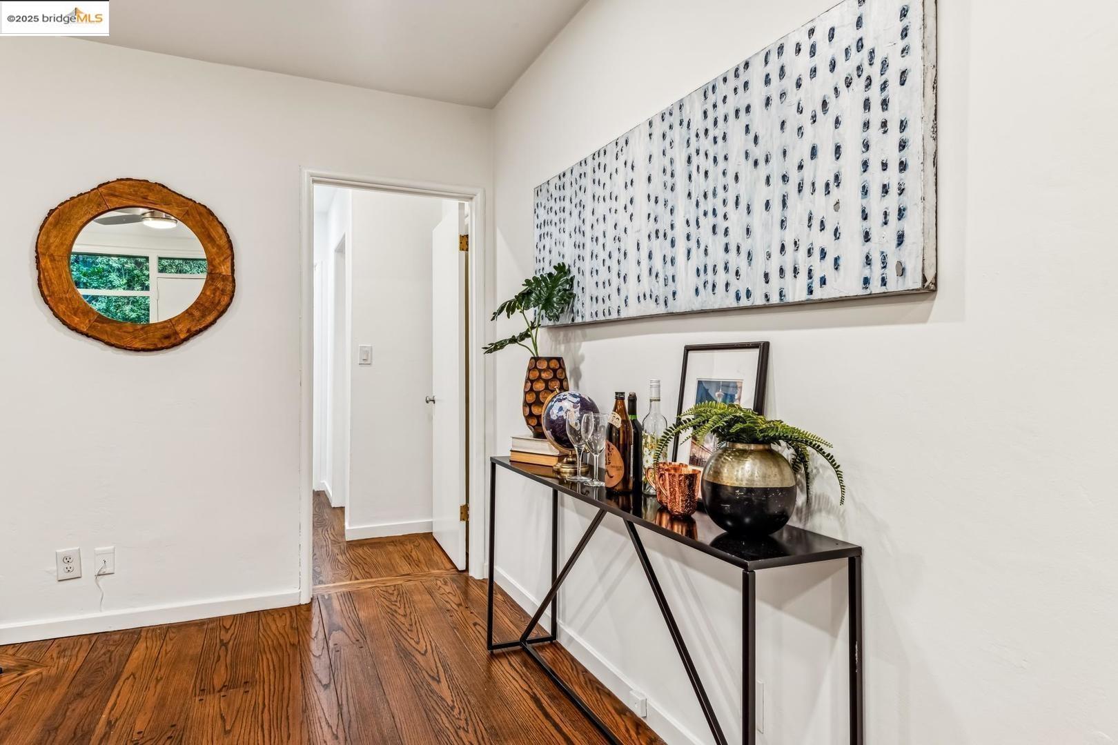 Detail Gallery Image 12 of 24 For 2704 Le Conte Ave #4,  Berkeley,  CA 94709 - 1 Beds | 1 Baths