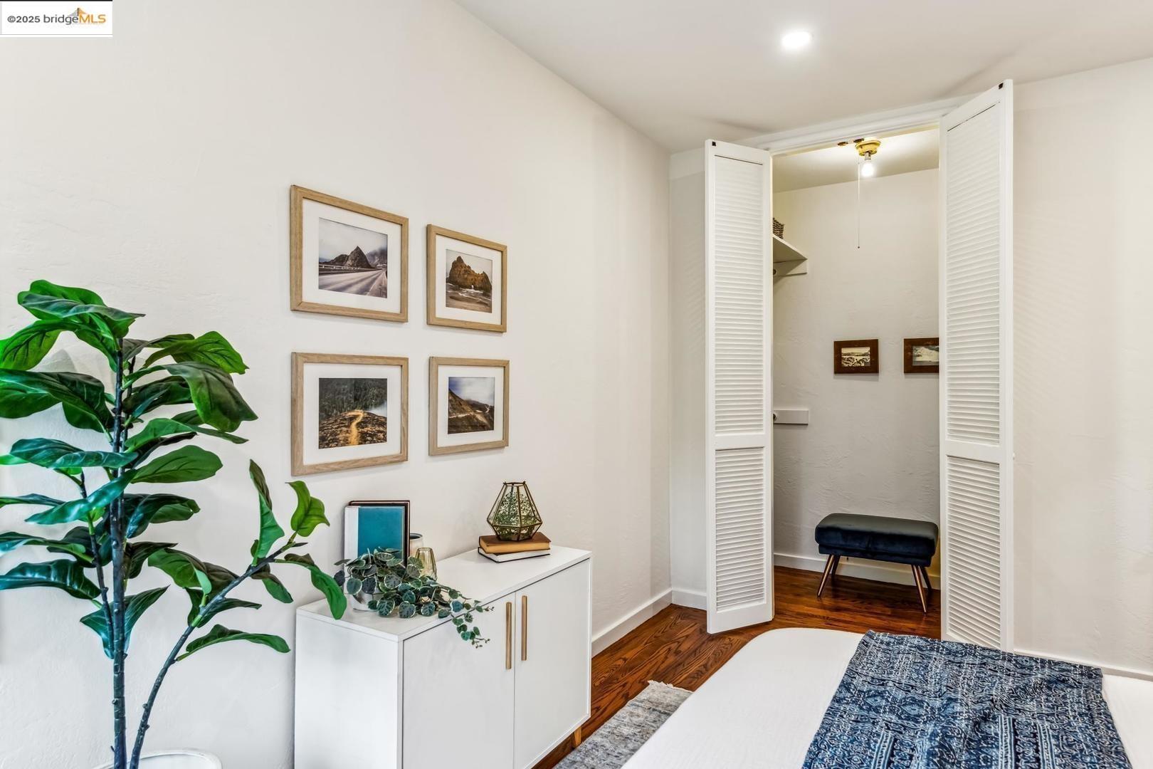 Detail Gallery Image 15 of 24 For 2704 Le Conte Ave #4,  Berkeley,  CA 94709 - 1 Beds | 1 Baths