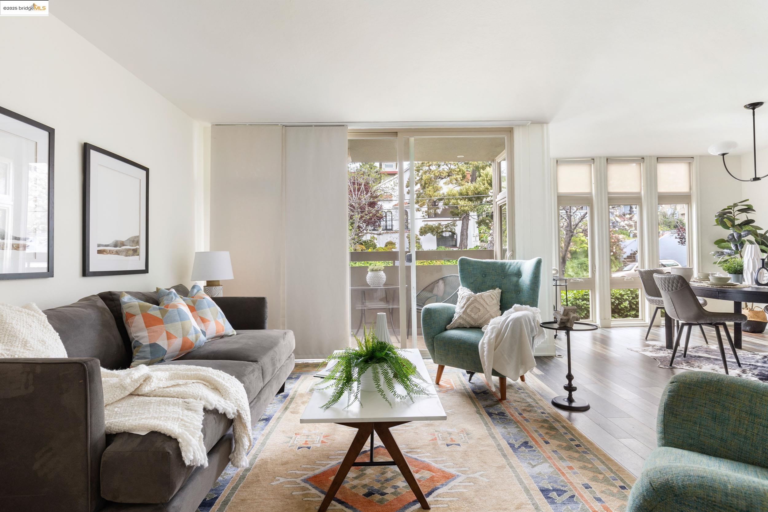 398 Adams St # 202, Oakland, California 94610, 1 Bedroom Bedrooms, 3 Rooms Rooms,1 BathroomBathrooms,Residential,For Sale,398 Adams St # 202,41091210