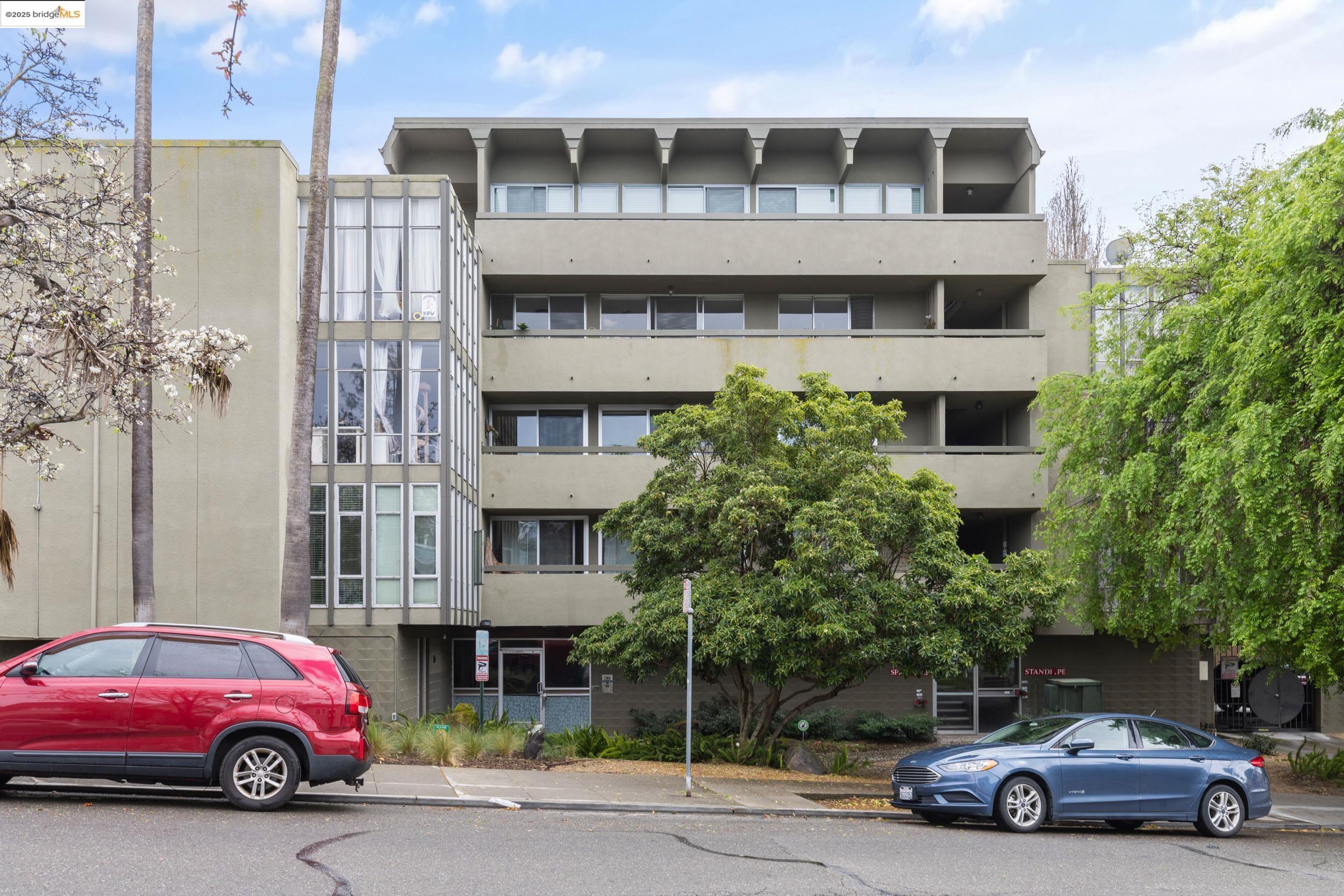 398 Adams St # 202, Oakland, California 94610, 1 Bedroom Bedrooms, 3 Rooms Rooms,1 BathroomBathrooms,Residential,For Sale,398 Adams St # 202,41091210
