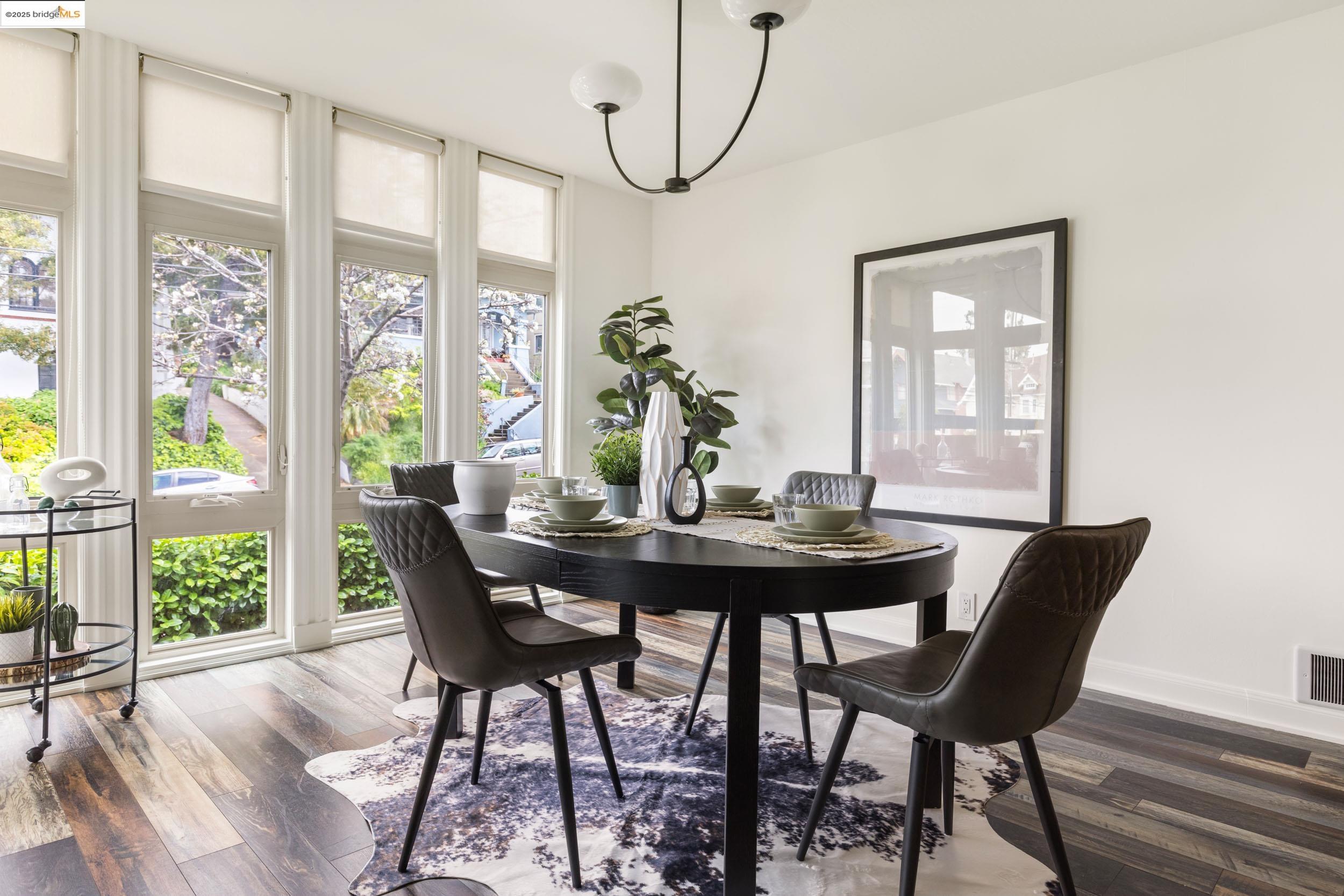 398 Adams St # 202, Oakland, California 94610, 1 Bedroom Bedrooms, 3 Rooms Rooms,1 BathroomBathrooms,Residential,For Sale,398 Adams St # 202,41091210