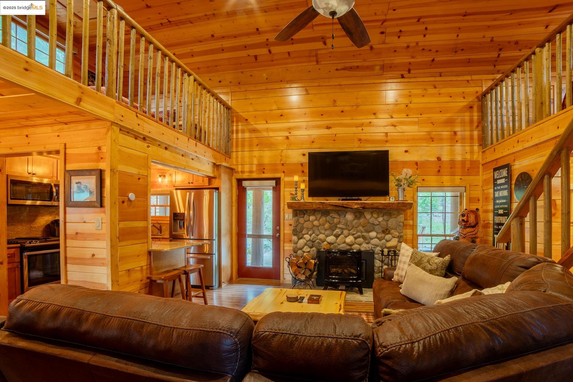 Detail Gallery Image 5 of 32 For 41 Cow Creek, Strawberry,  CA 95375 - 2 Beds | 1 Baths