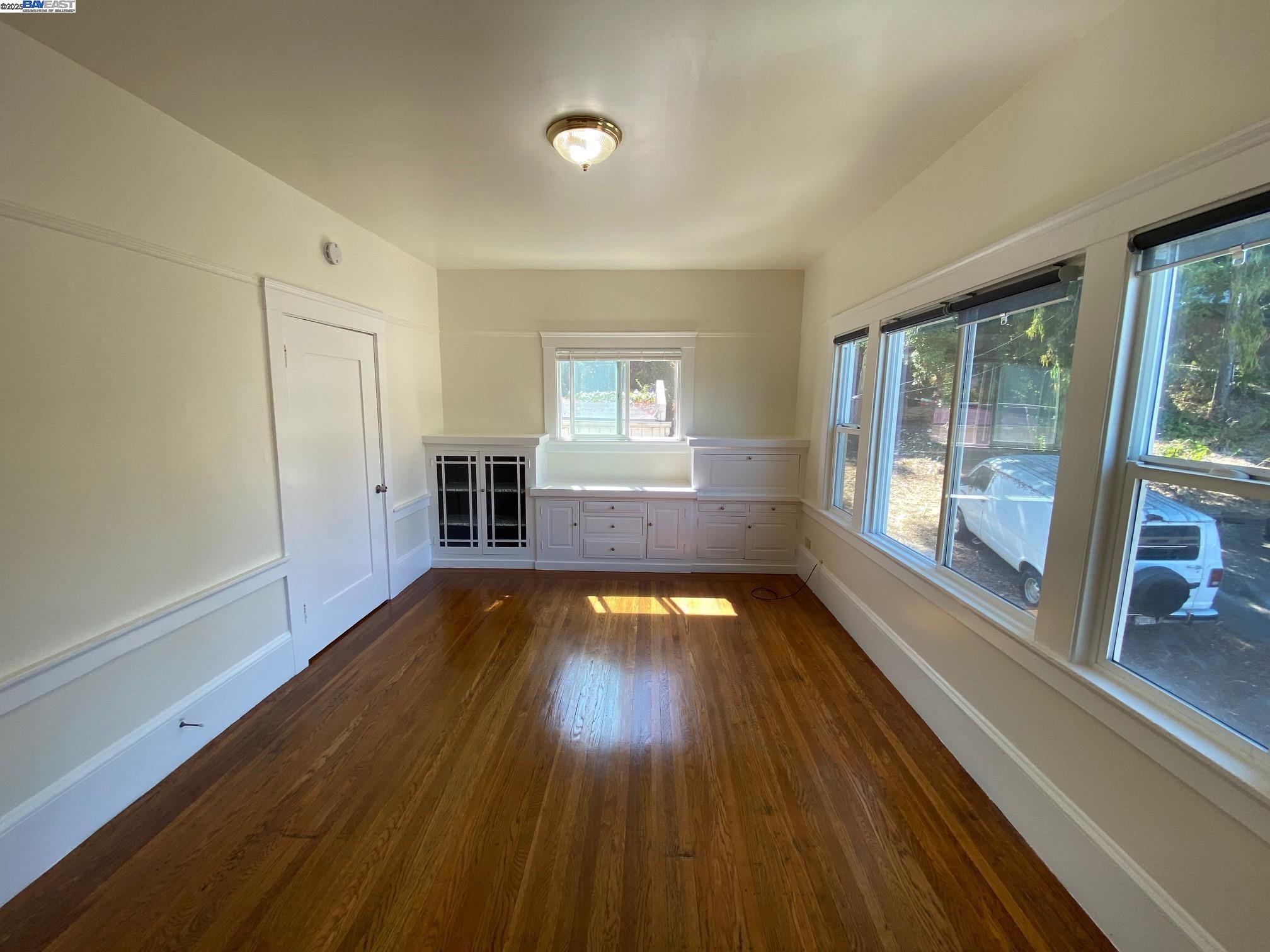 Detail Gallery Image 13 of 18 For Park Blvd #2,  Oakland,  CA 94606 - 1 Beds | 1 Baths