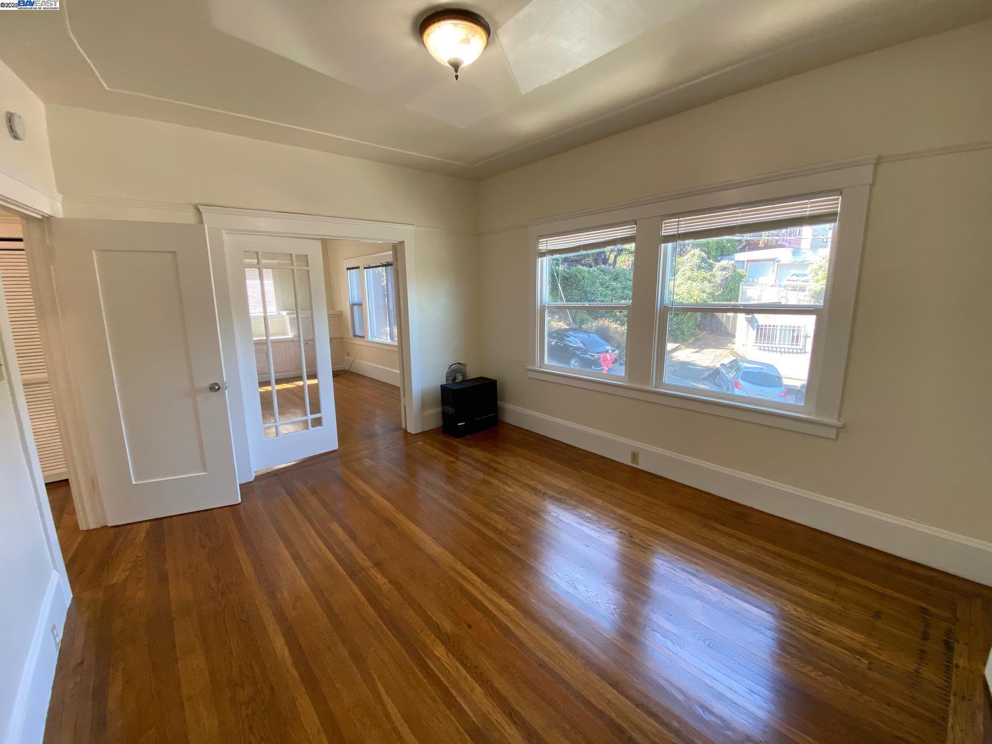 Detail Gallery Image 10 of 18 For Park Blvd #2,  Oakland,  CA 94606 - 1 Beds | 1 Baths