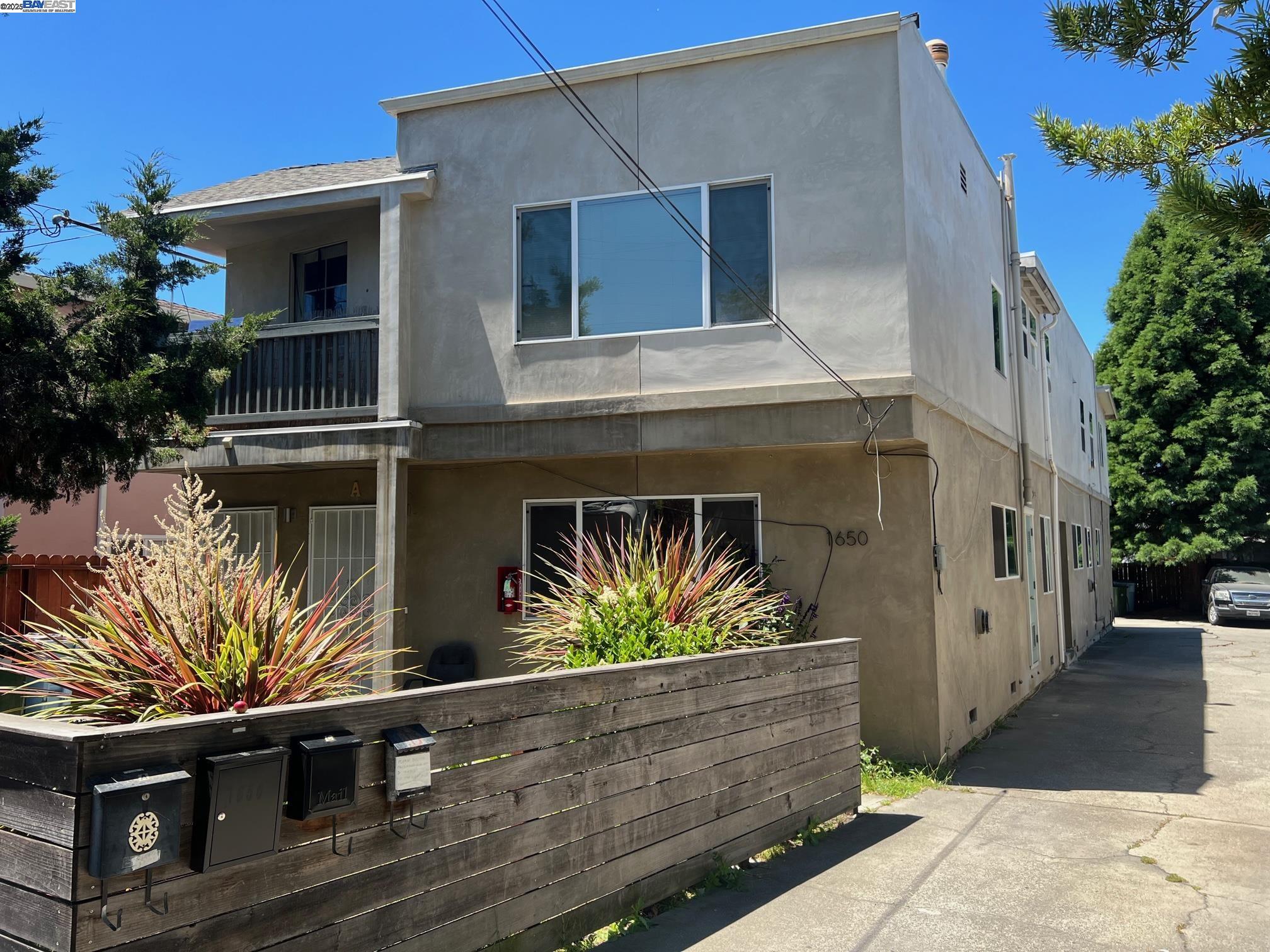 Detail Gallery Image 15 of 15 For 7th St #D,  Berkeley,  CA 94710 - 1 Beds | 1 Baths