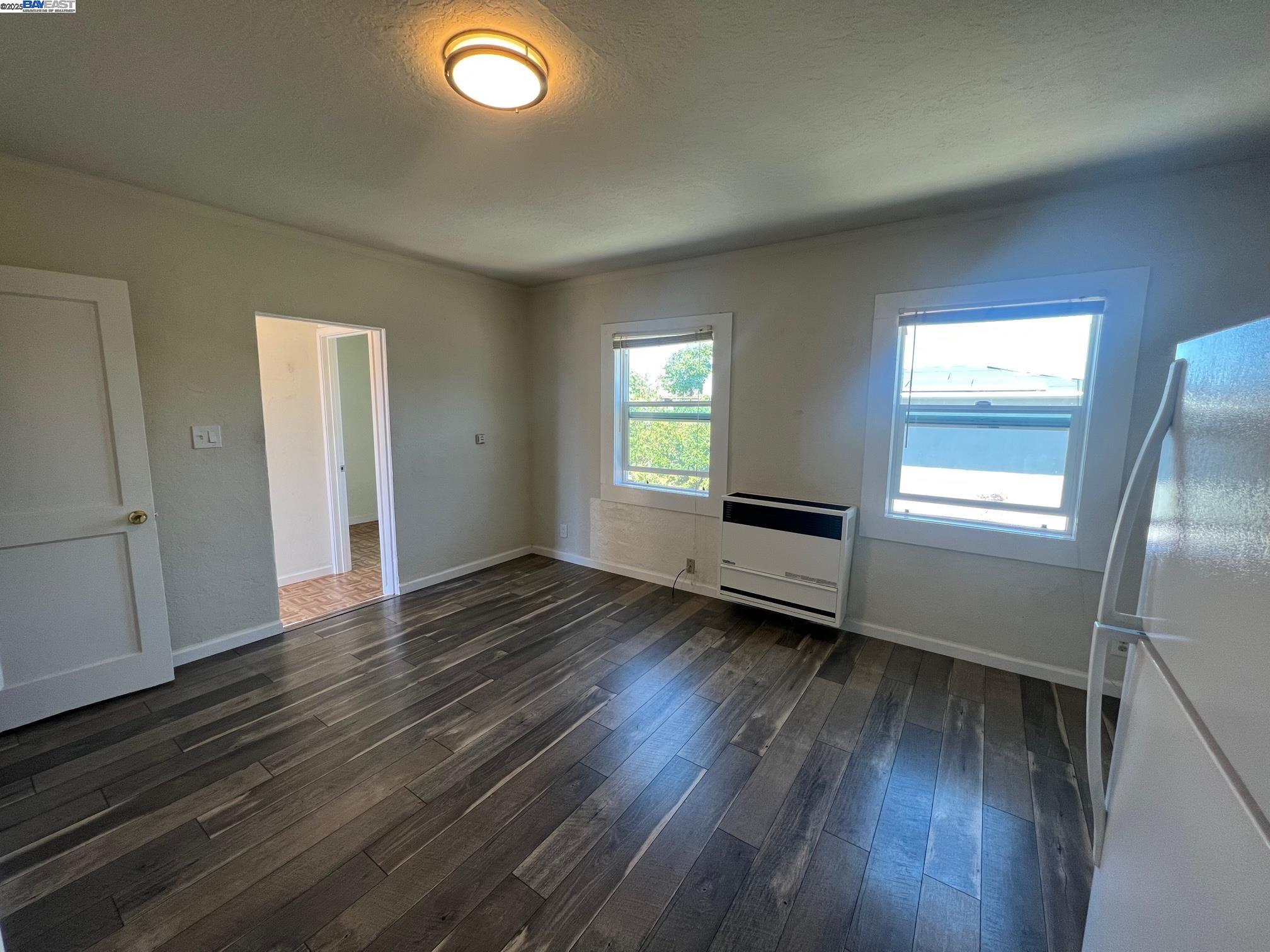 Detail Gallery Image 6 of 15 For 7th St #D,  Berkeley,  CA 94710 - 1 Beds | 1 Baths