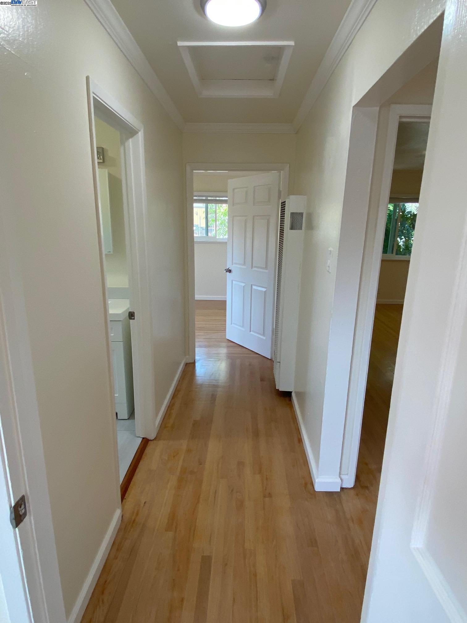 Detail Gallery Image 22 of 31 For Island Dr, Alameda,  CA 94502 - 4 Beds | 2 Baths
