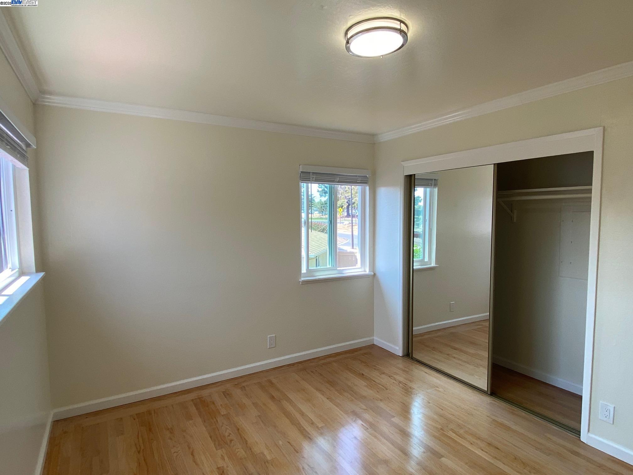 Detail Gallery Image 24 of 31 For Island Dr, Alameda,  CA 94502 - 4 Beds | 2 Baths