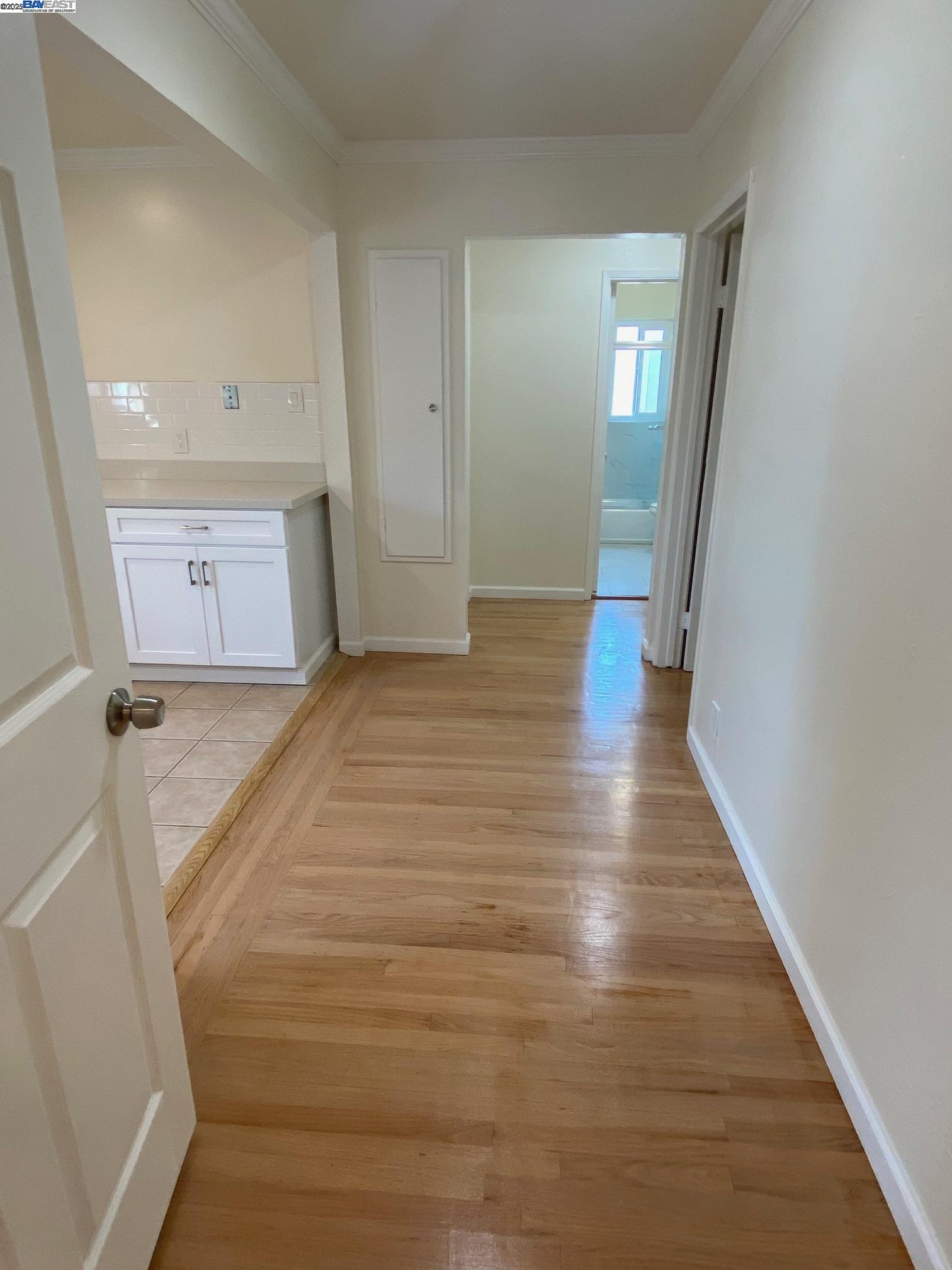 Detail Gallery Image 28 of 31 For Island Dr, Alameda,  CA 94502 - 4 Beds | 2 Baths