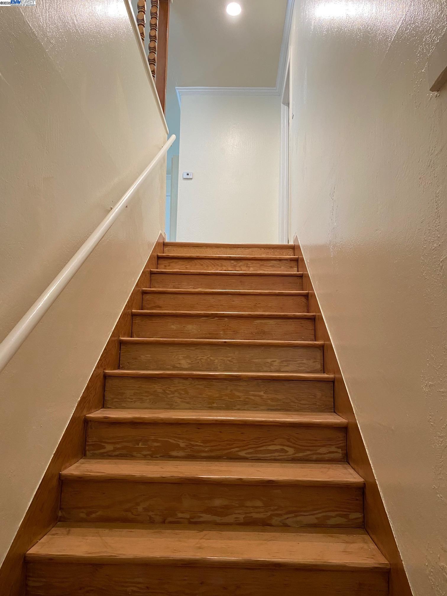 Detail Gallery Image 29 of 31 For Island Dr, Alameda,  CA 94502 - 4 Beds | 2 Baths