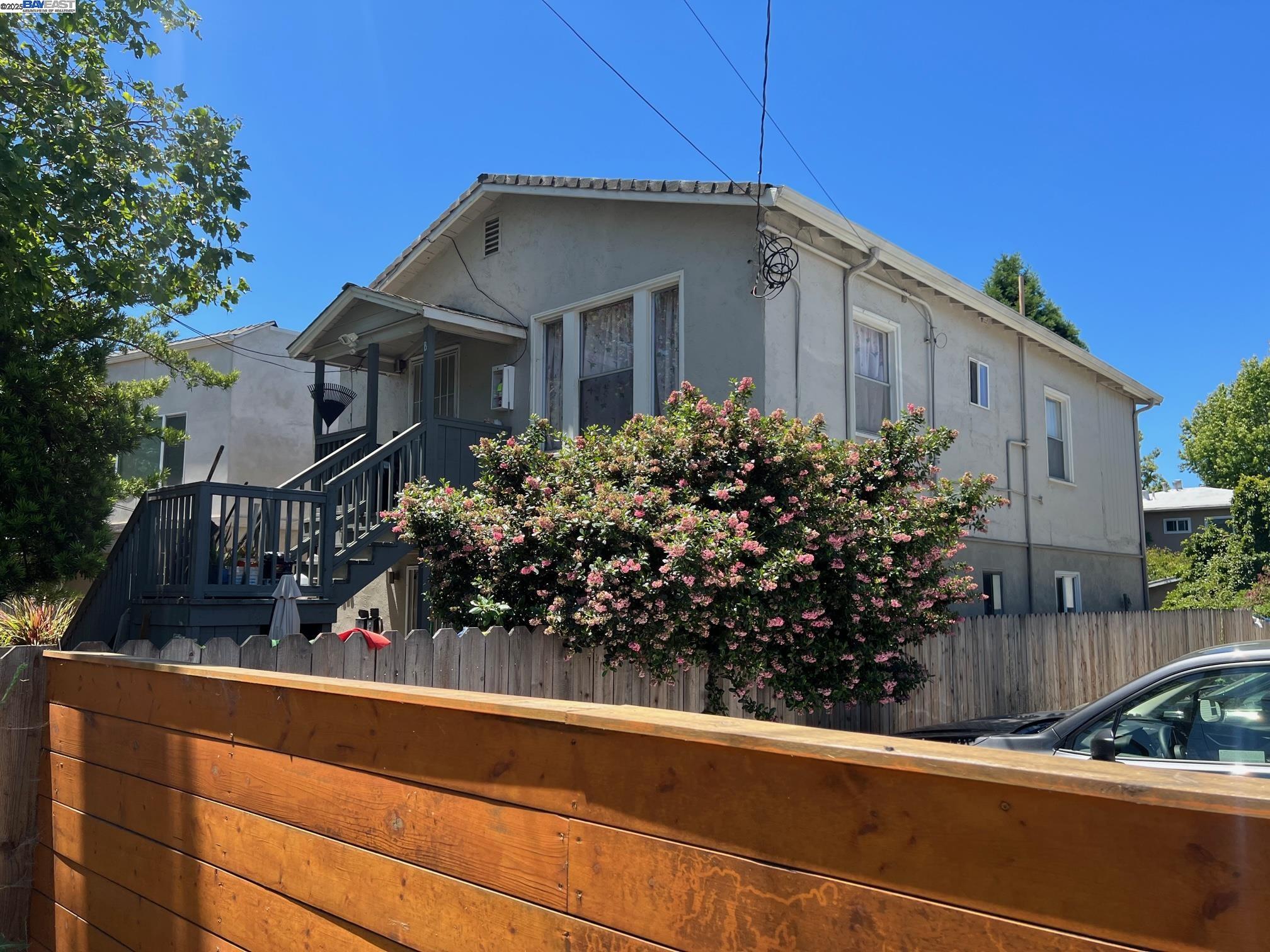 Detail Gallery Image 1 of 22 For 7th St, Berkeley,  CA 94710 - – Beds | – Baths