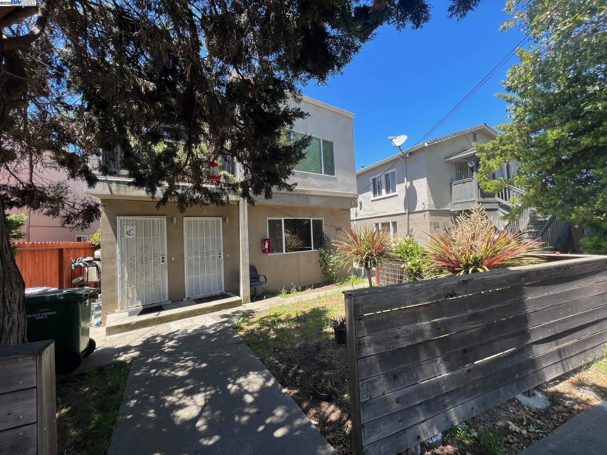 Detail Gallery Image 2 of 22 For 7th St, Berkeley,  CA 94710 - – Beds | – Baths
