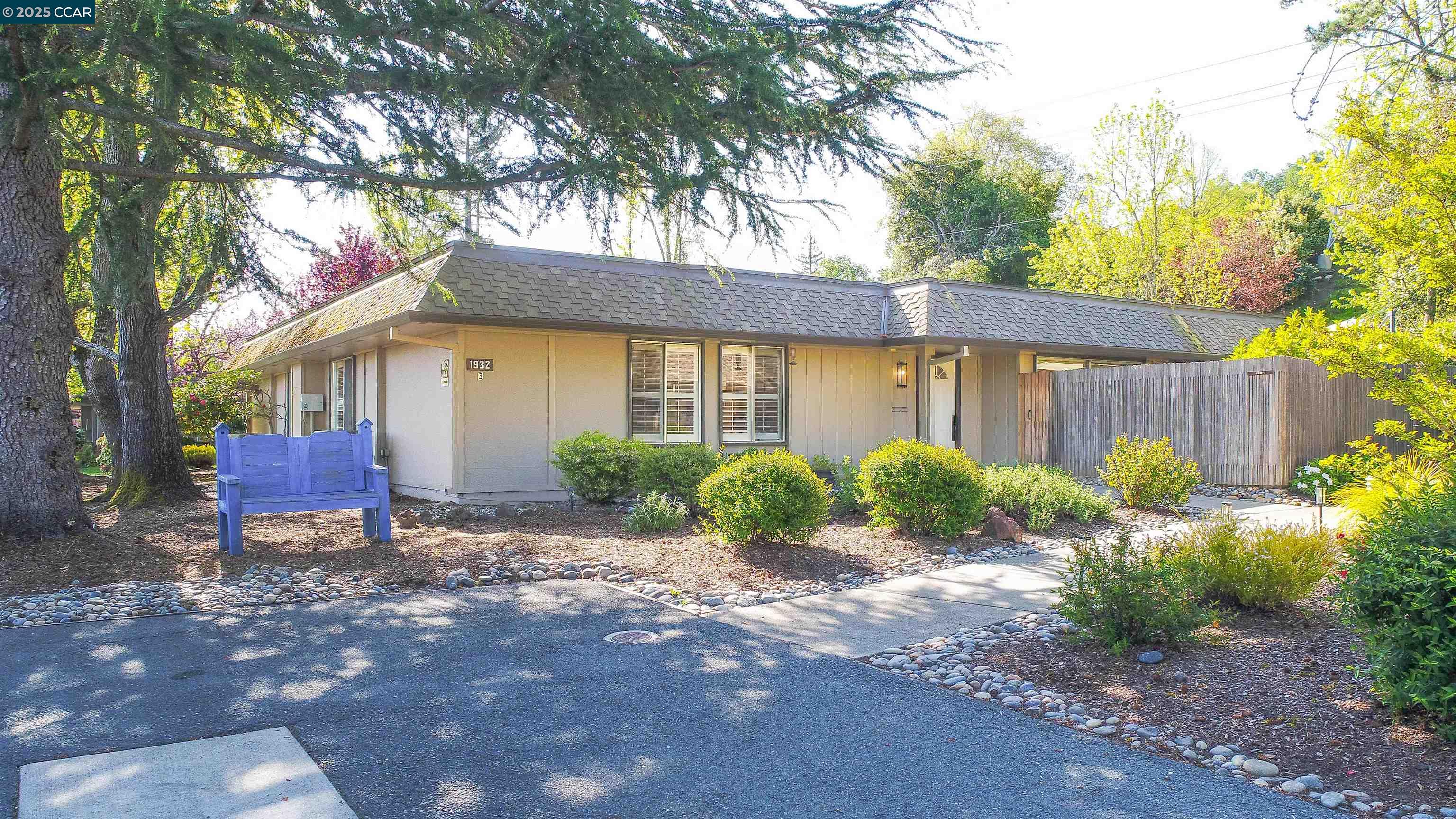 MLS: 41091288 Condo For Sale
