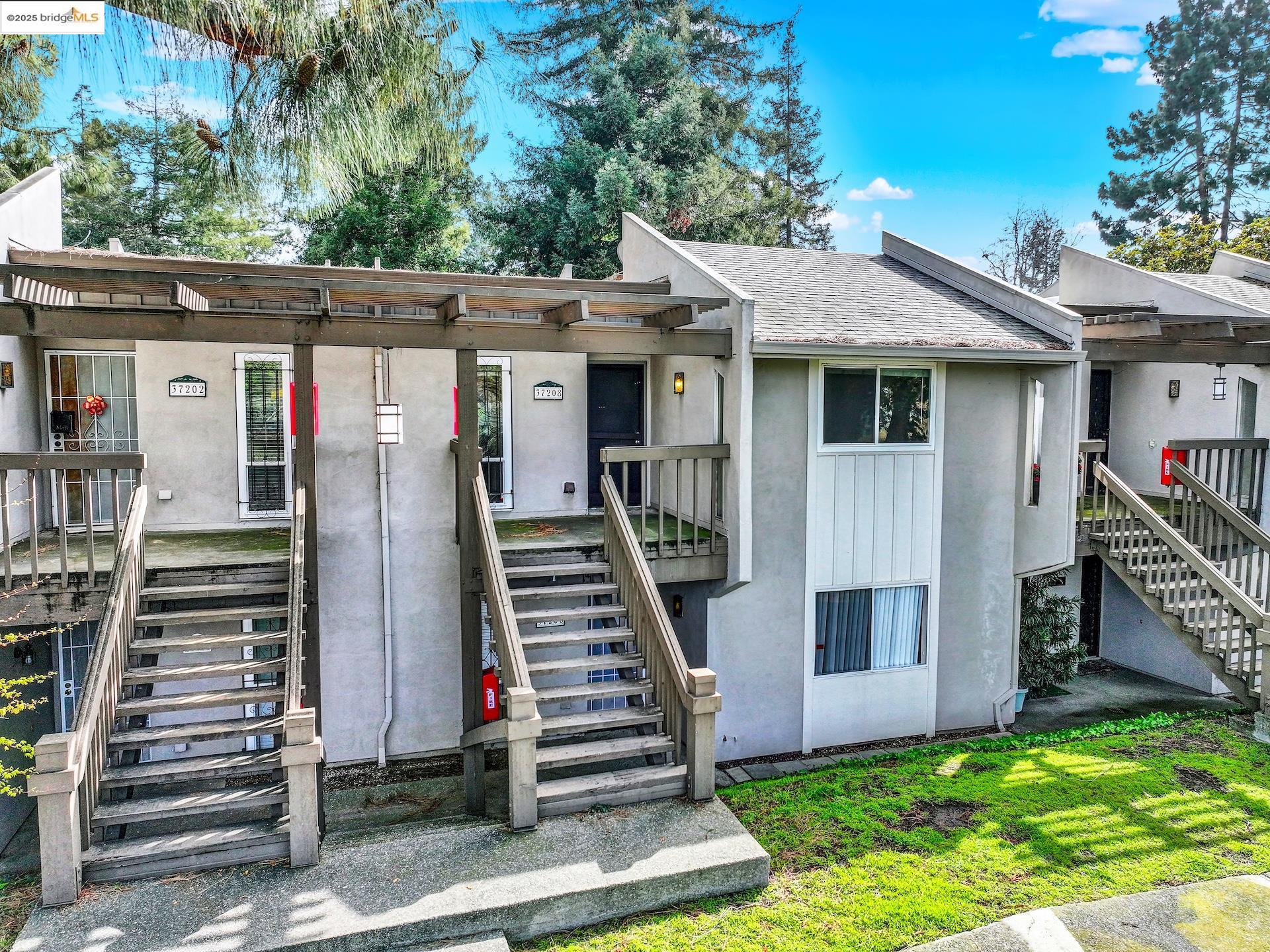 MLS: 41091289 Condo For Sale