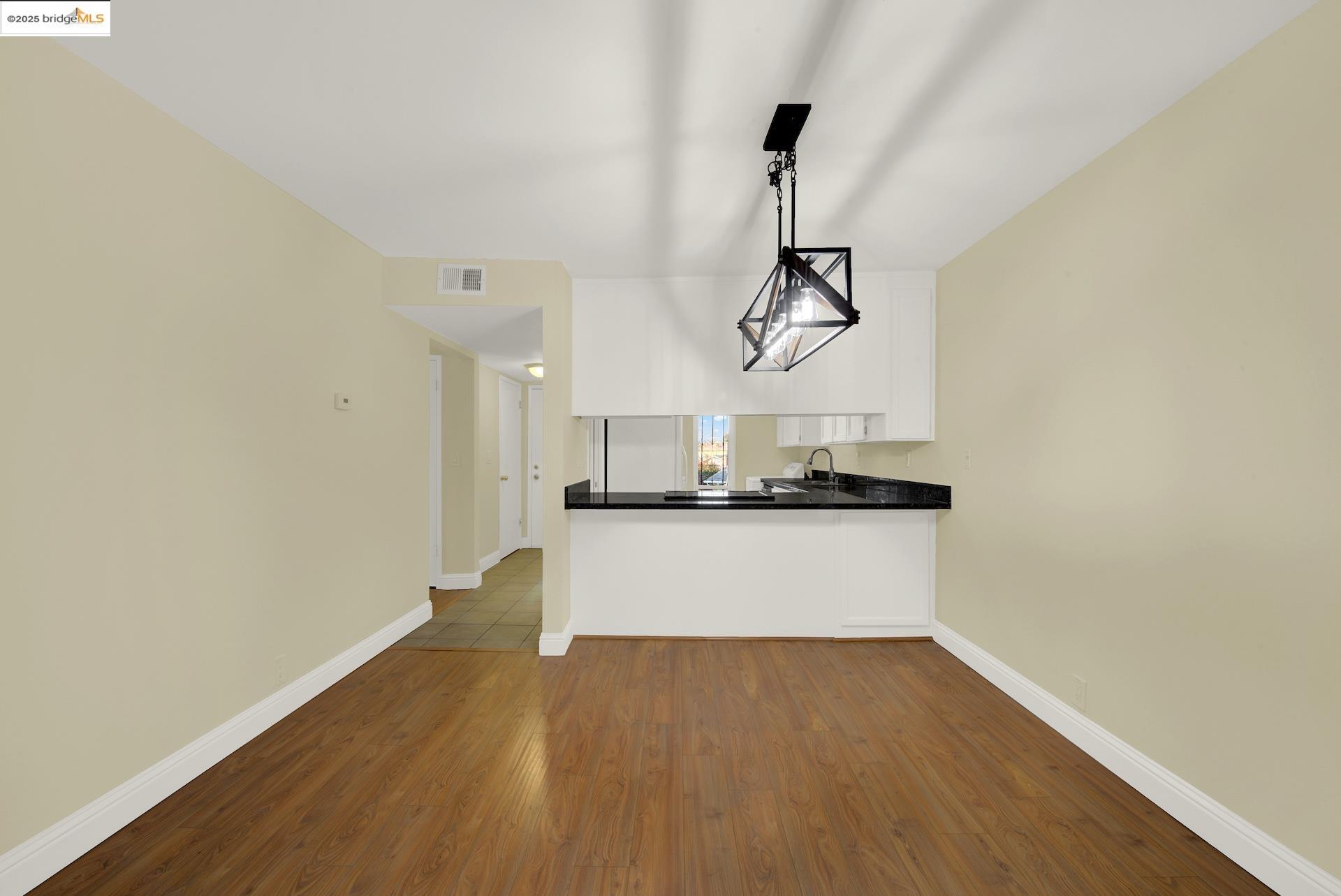 Photo #13: 41091289 Listing: Photo #13