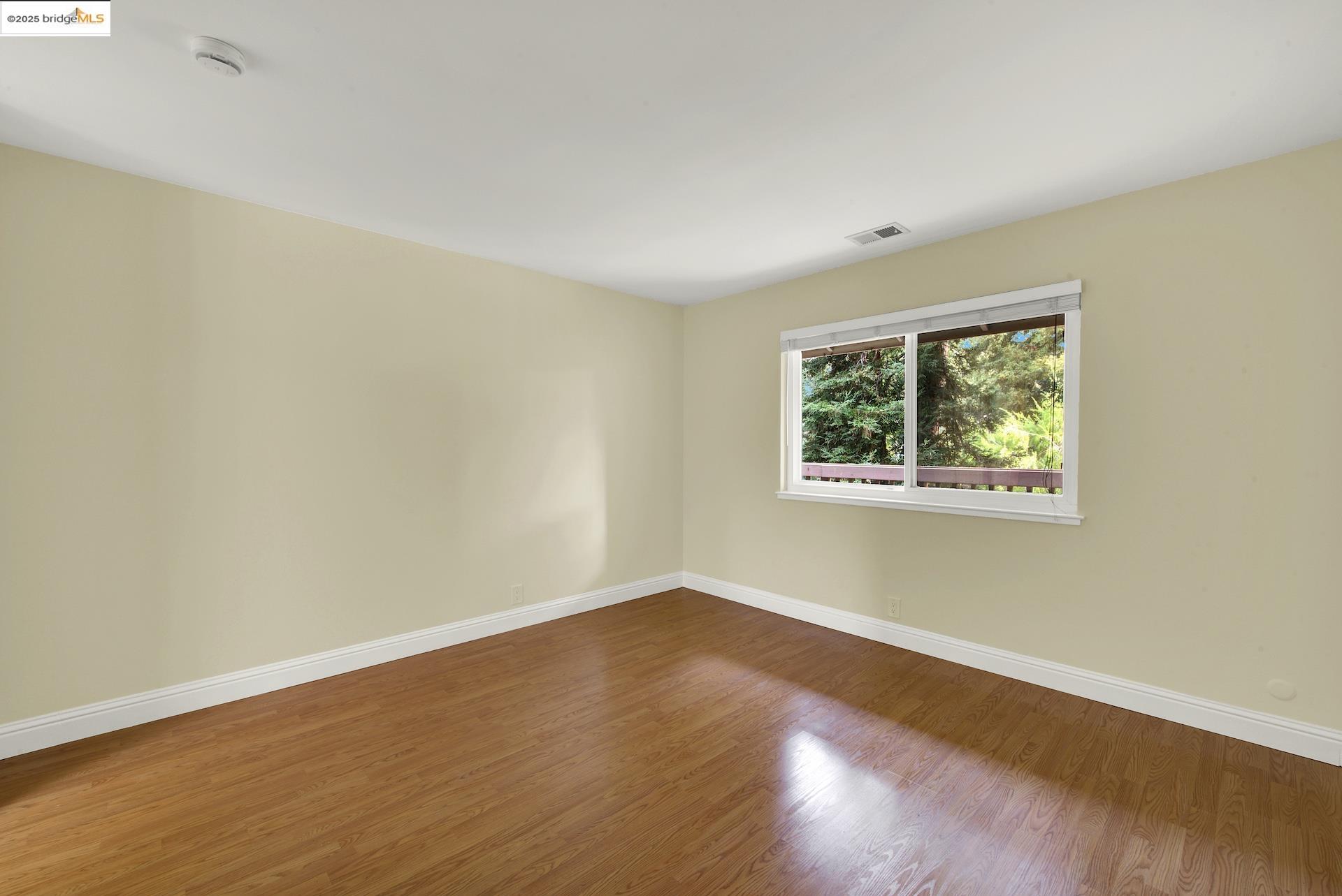Photo #33: 41091289 Listing: Photo #33