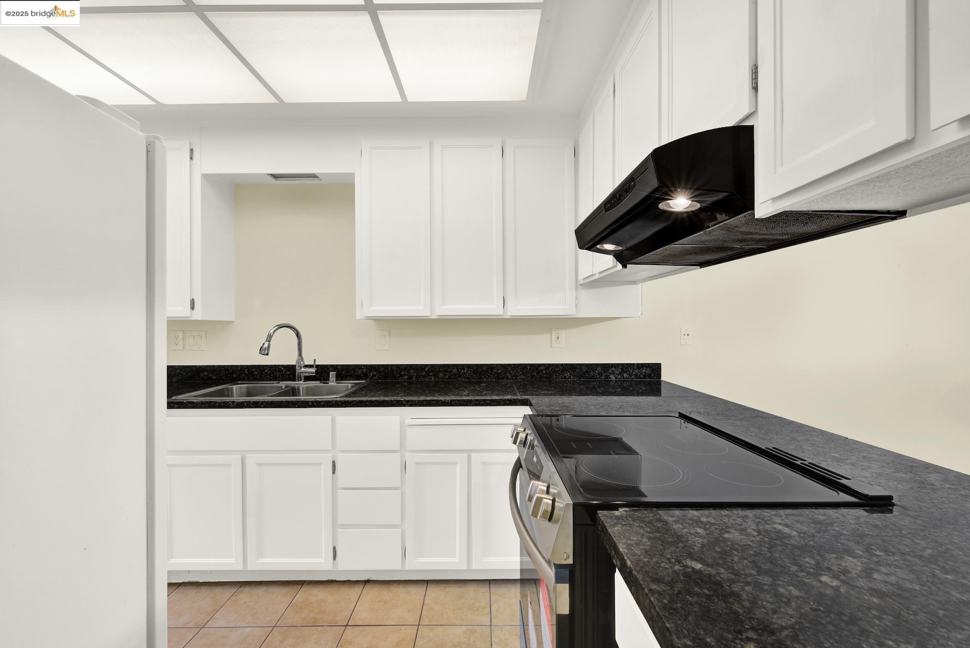 Photo #6: 41091289 Listing: Photo #6